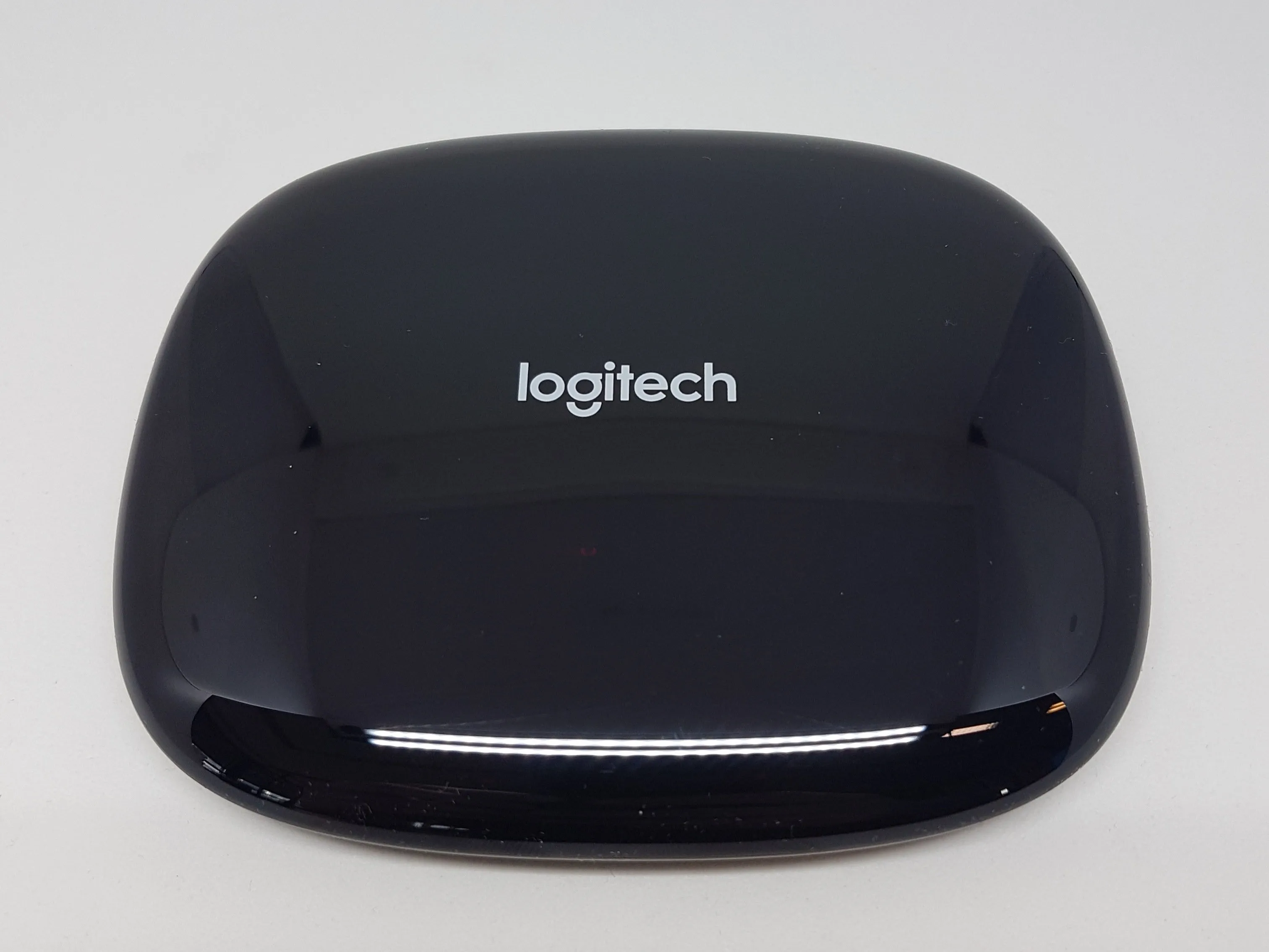 Logitech Harmony Hub Teardown, Unboxing: шаг 1, изображение 2 из 3