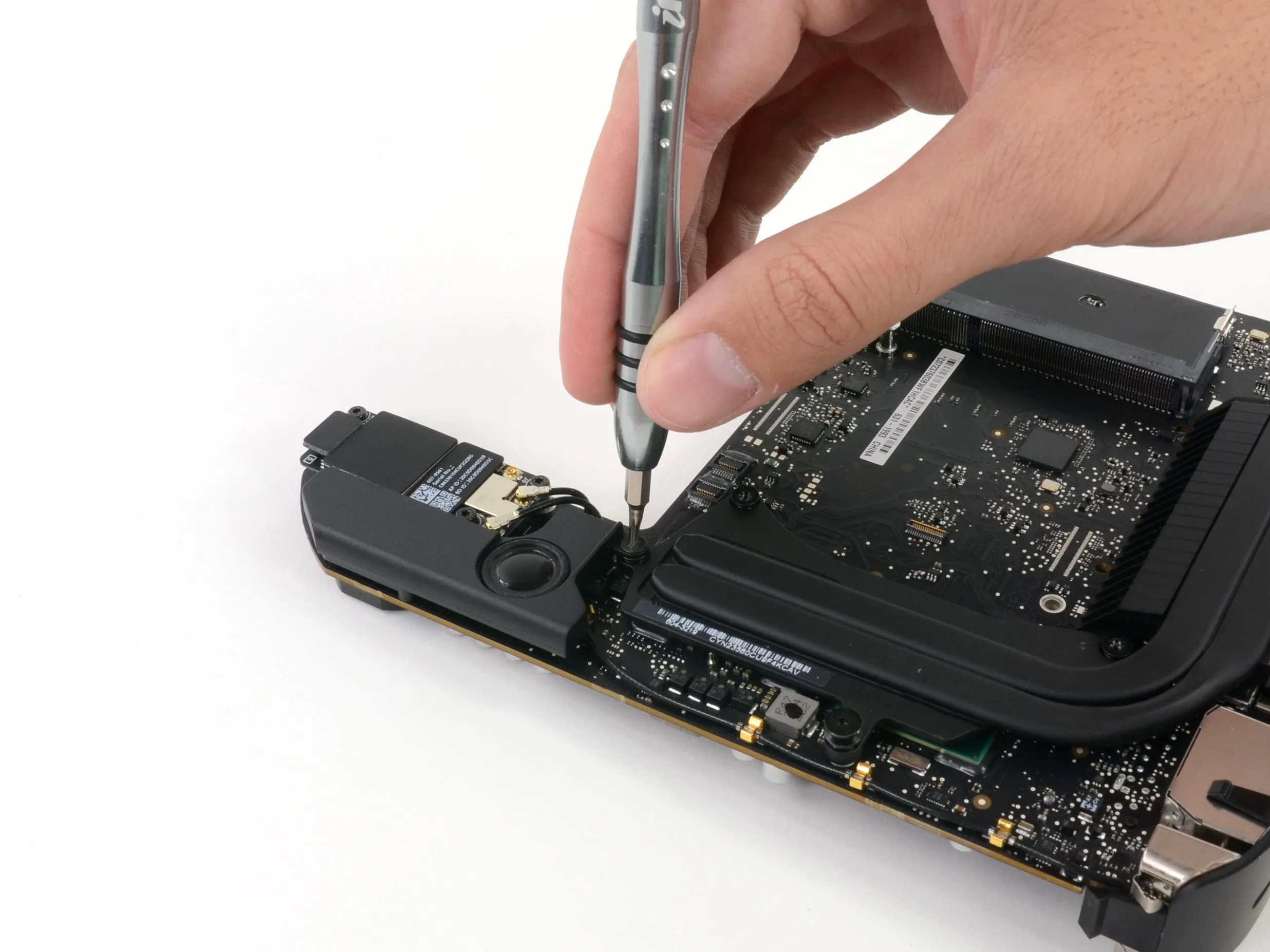 Mac mini Late 2012 Teardown: шаг 7, изображение 1 из 3