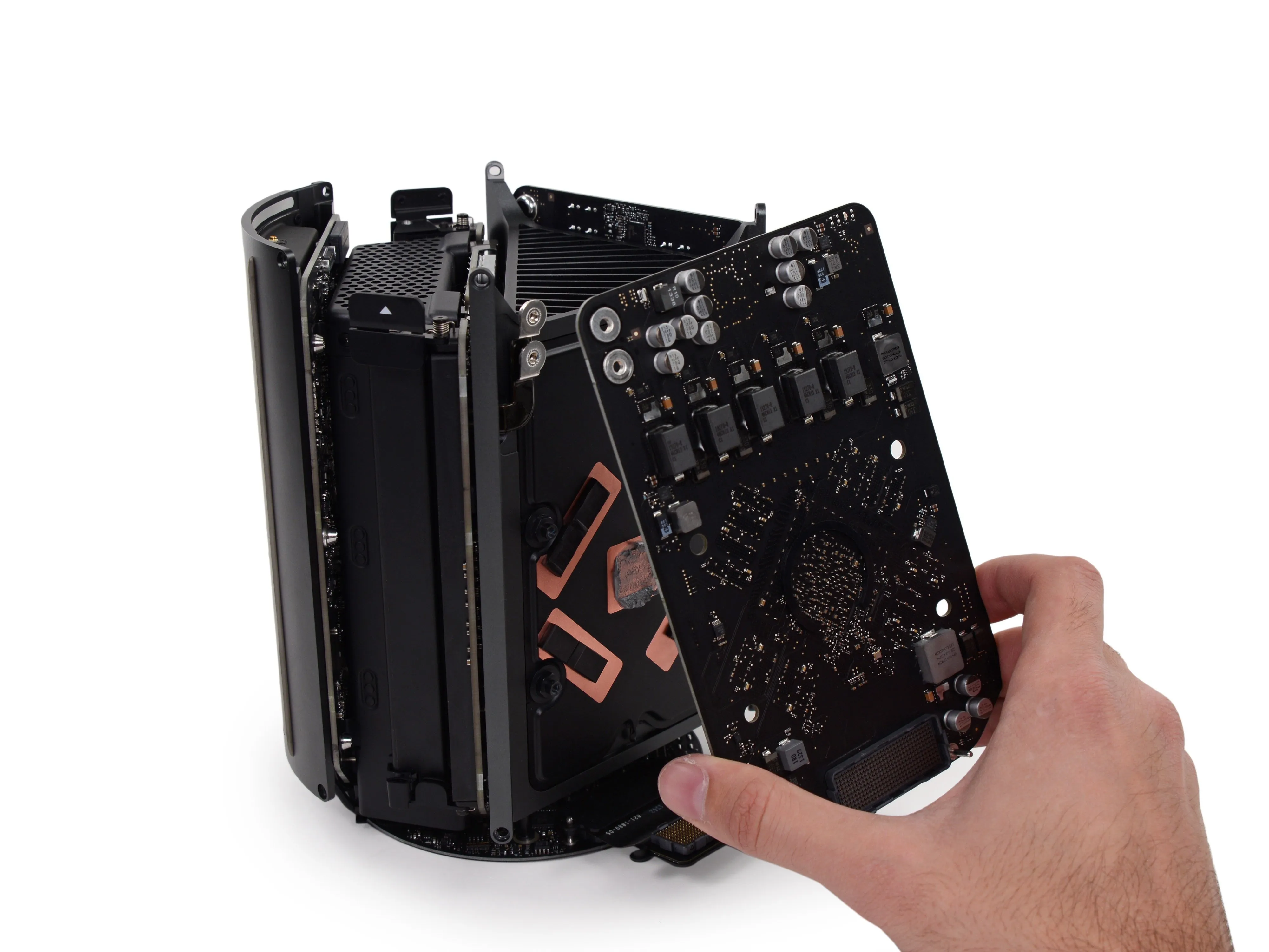 Mac Pro Late 2013 Teardown: шаг 12, изображение 2 из 3