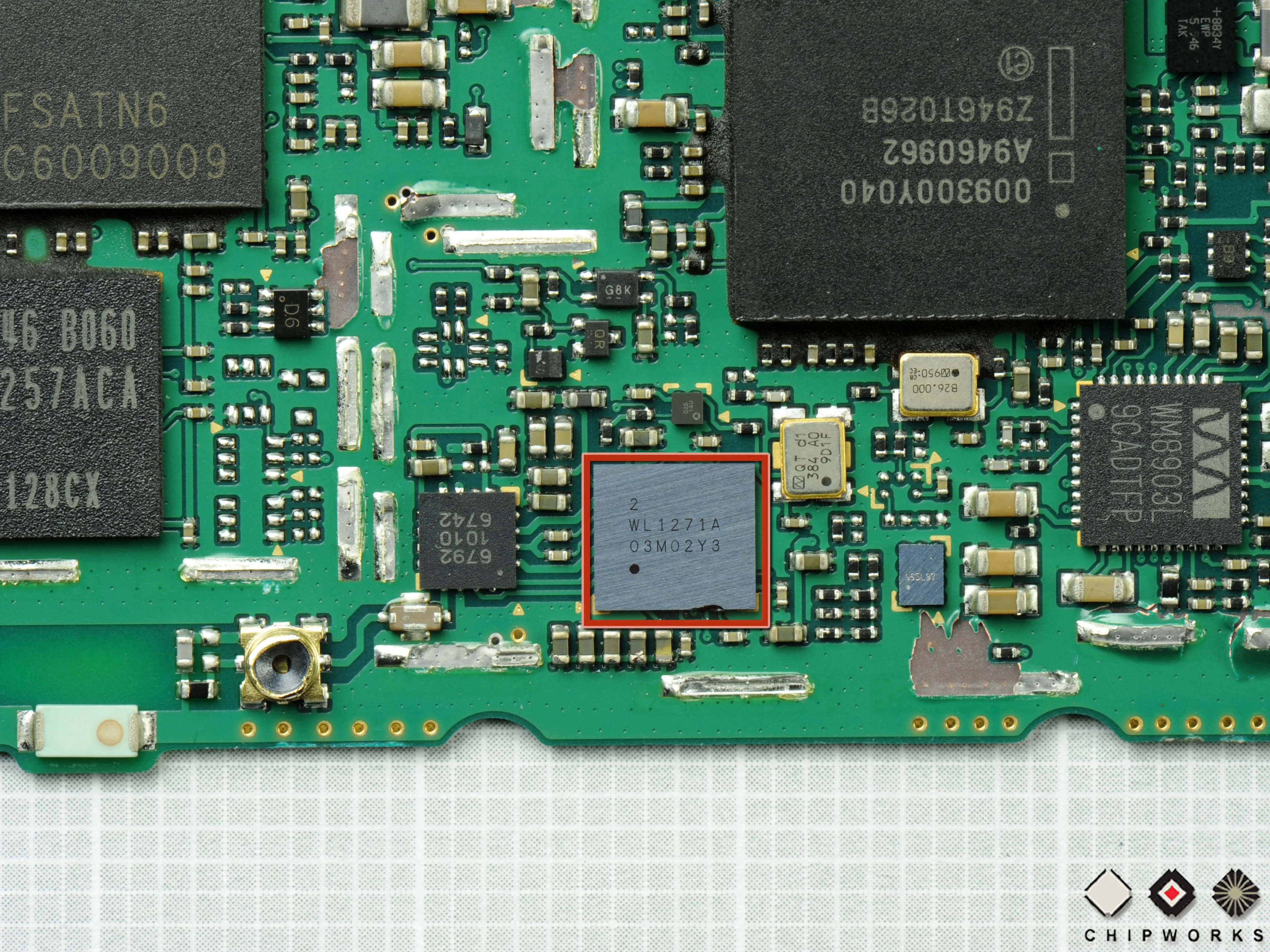 Microsoft Kin Two Teardown: шаг 12, изображение 1 из 3