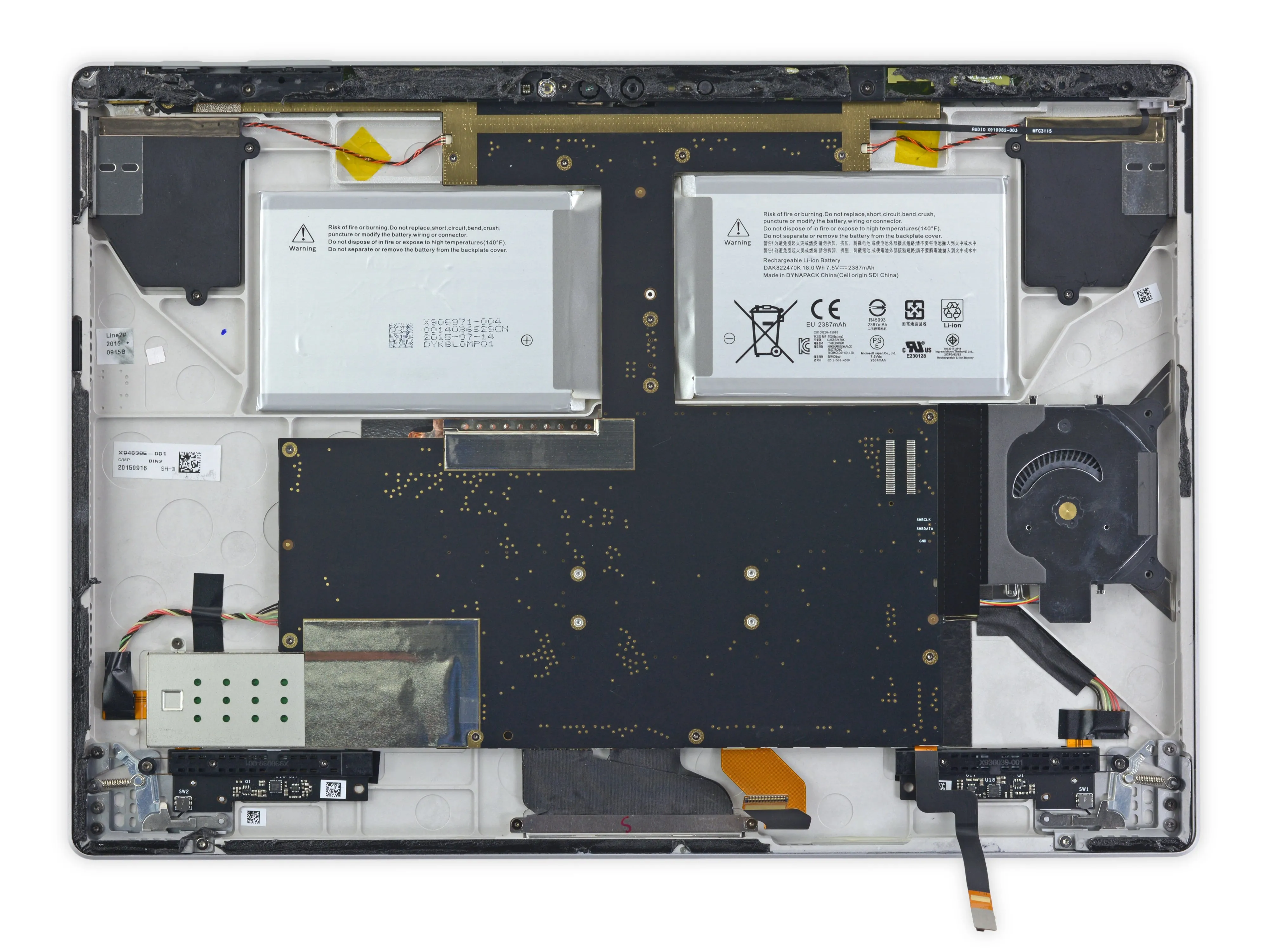 Microsoft Surface Book Teardown: шаг 9, изображение 2 из 3