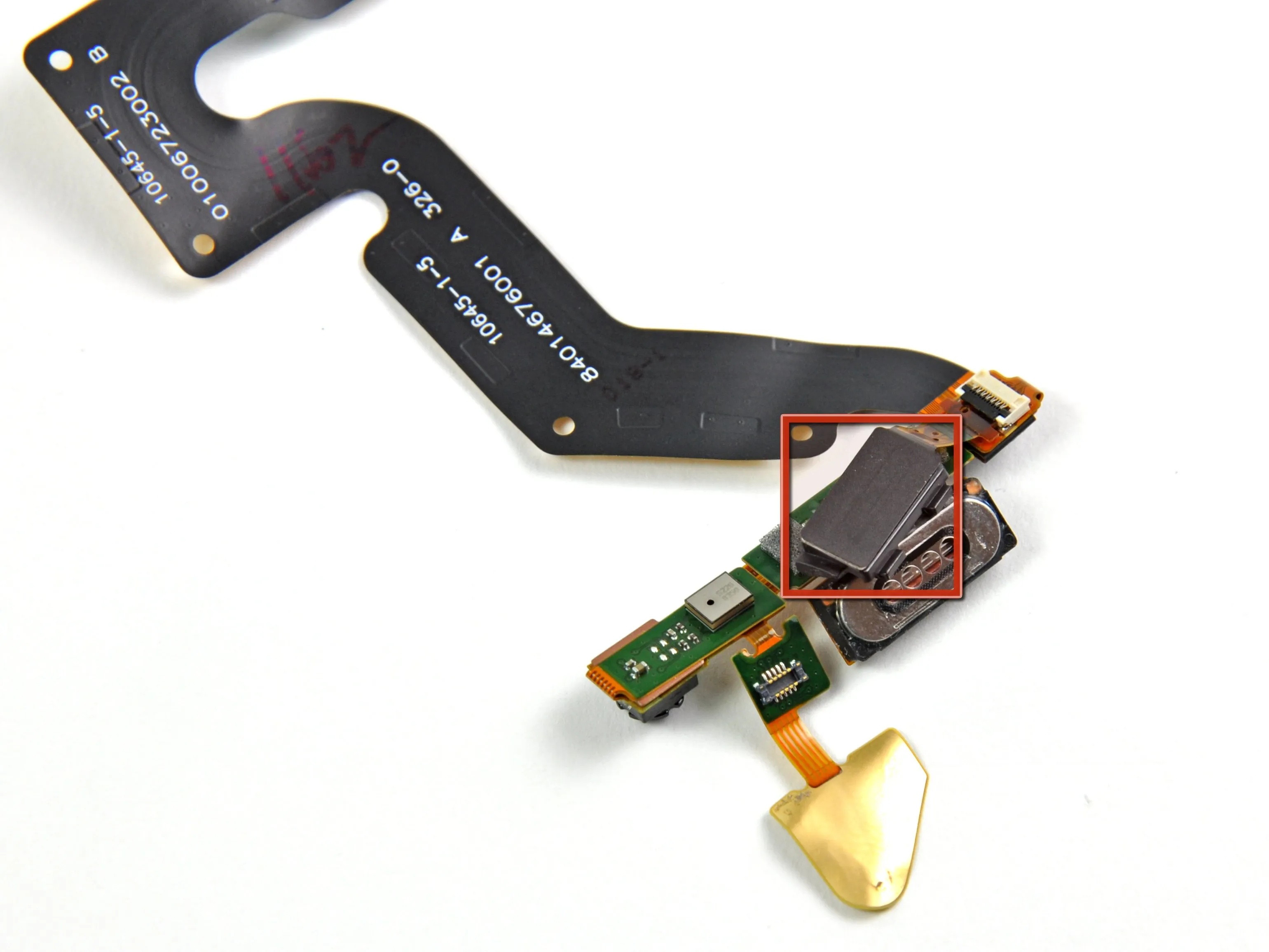 Motorola Atrix 4G Teardown: шаг 11, изображение 2 из 3