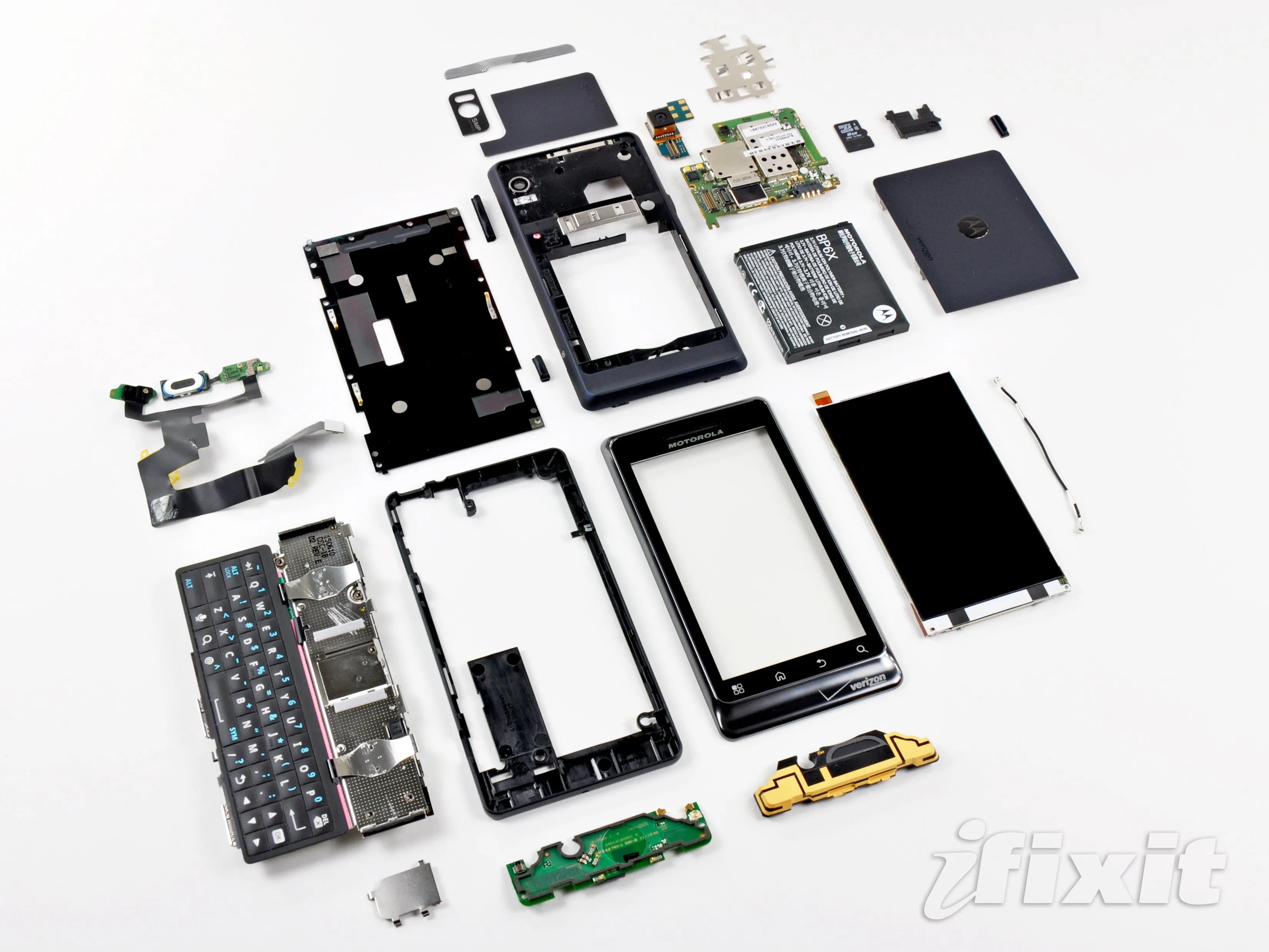 Motorola Droid 2 Teardown, Motorola Droid 2 Teardown: шаг 1, изображение 1 из 3