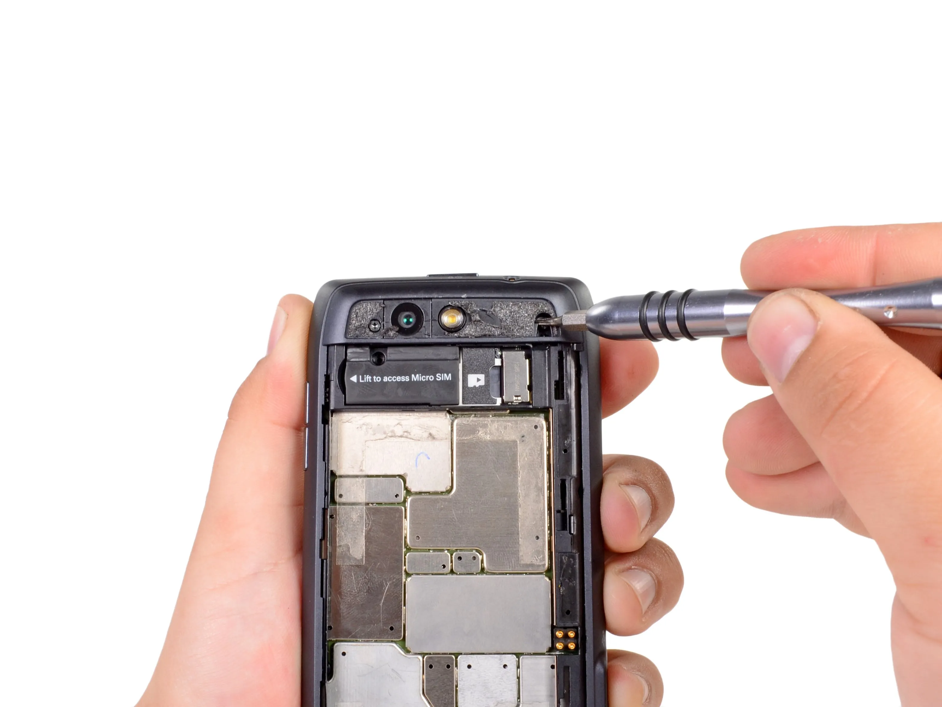 Motorola Droid 4 Teardown: шаг 8, изображение 2 из 3