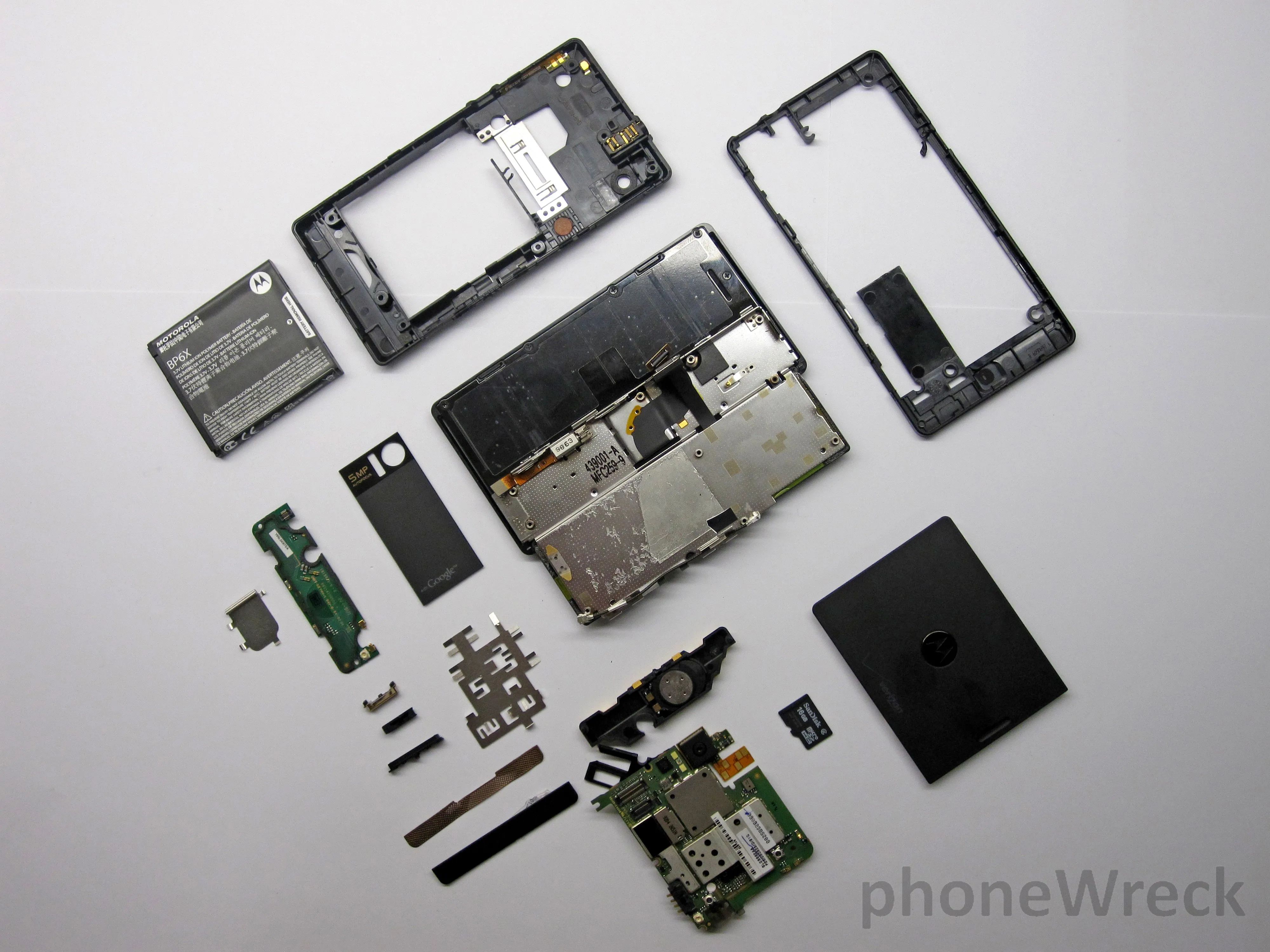 Motorola Droid Teardown: шаг 11, изображение 1 из 1