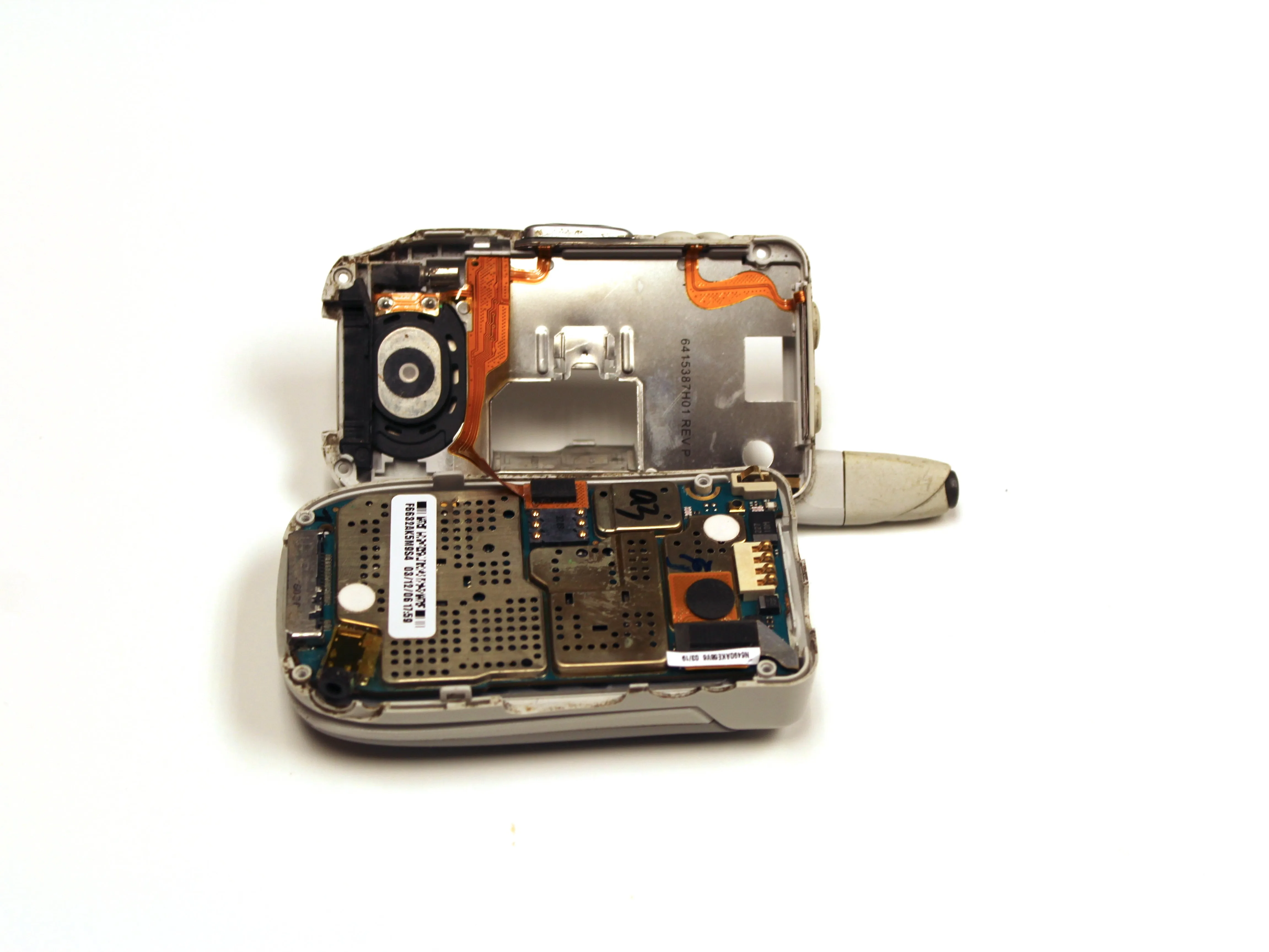 Motorola i450 Boost Mobile Teardown: шаг 9, изображение 3 из 3