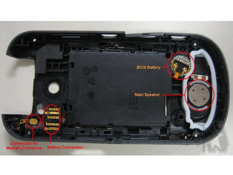 Motorola Krave Teardown: шаг 6, изображение 2 из 2