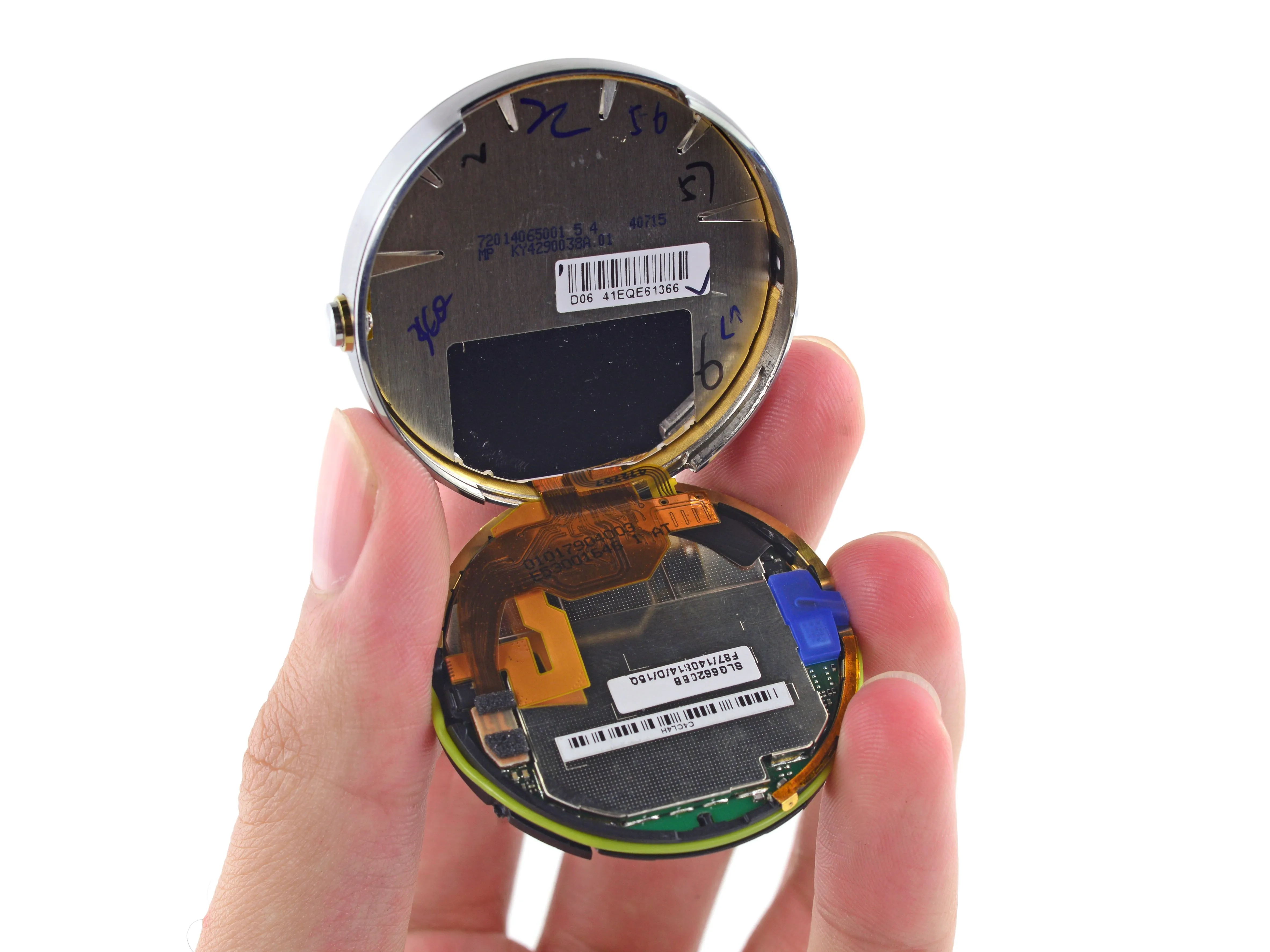 Motorola Moto 360 Teardown: шаг 7, изображение 2 из 3