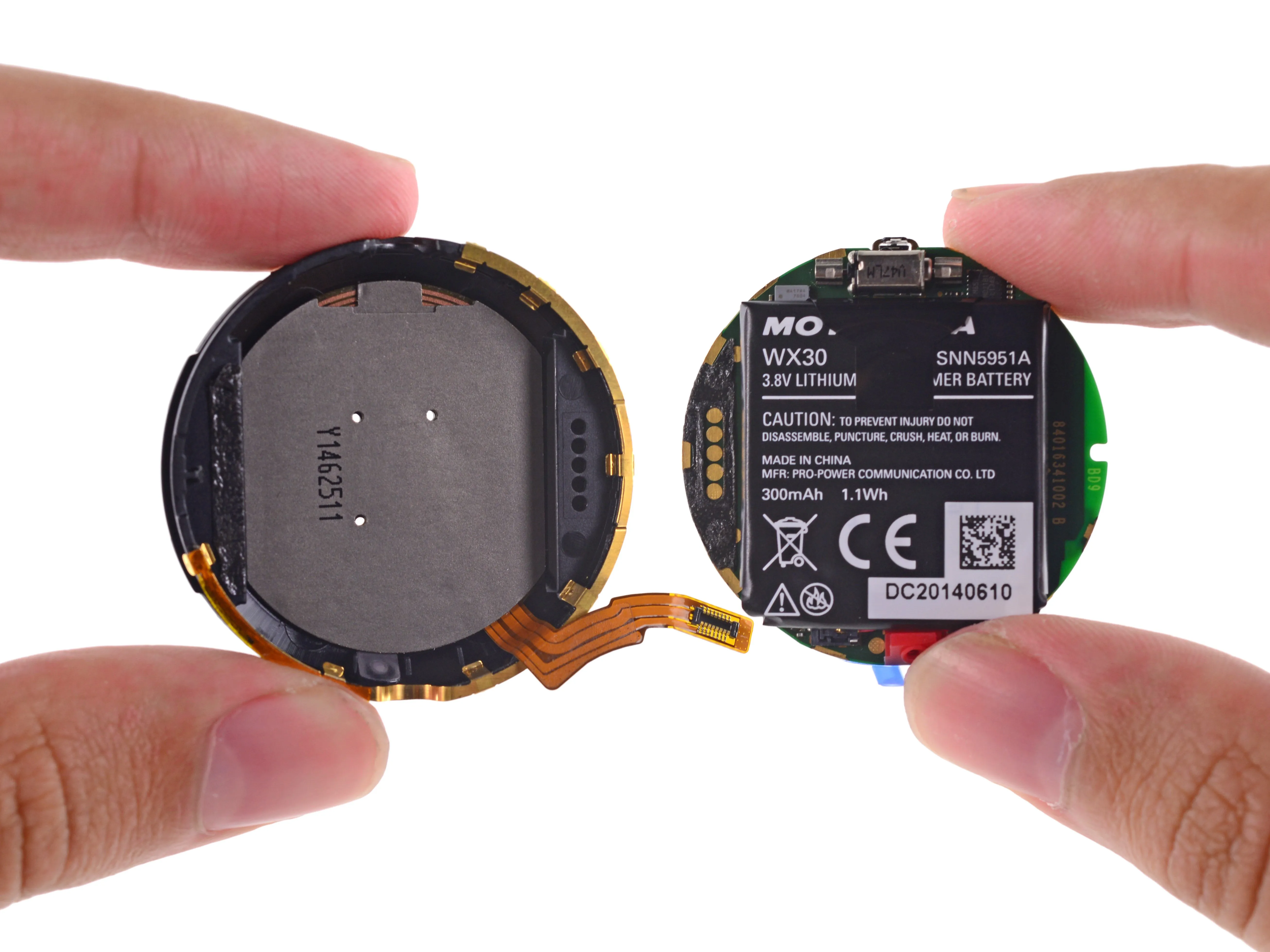 Motorola Moto 360 Teardown: шаг 9, изображение 2 из 3