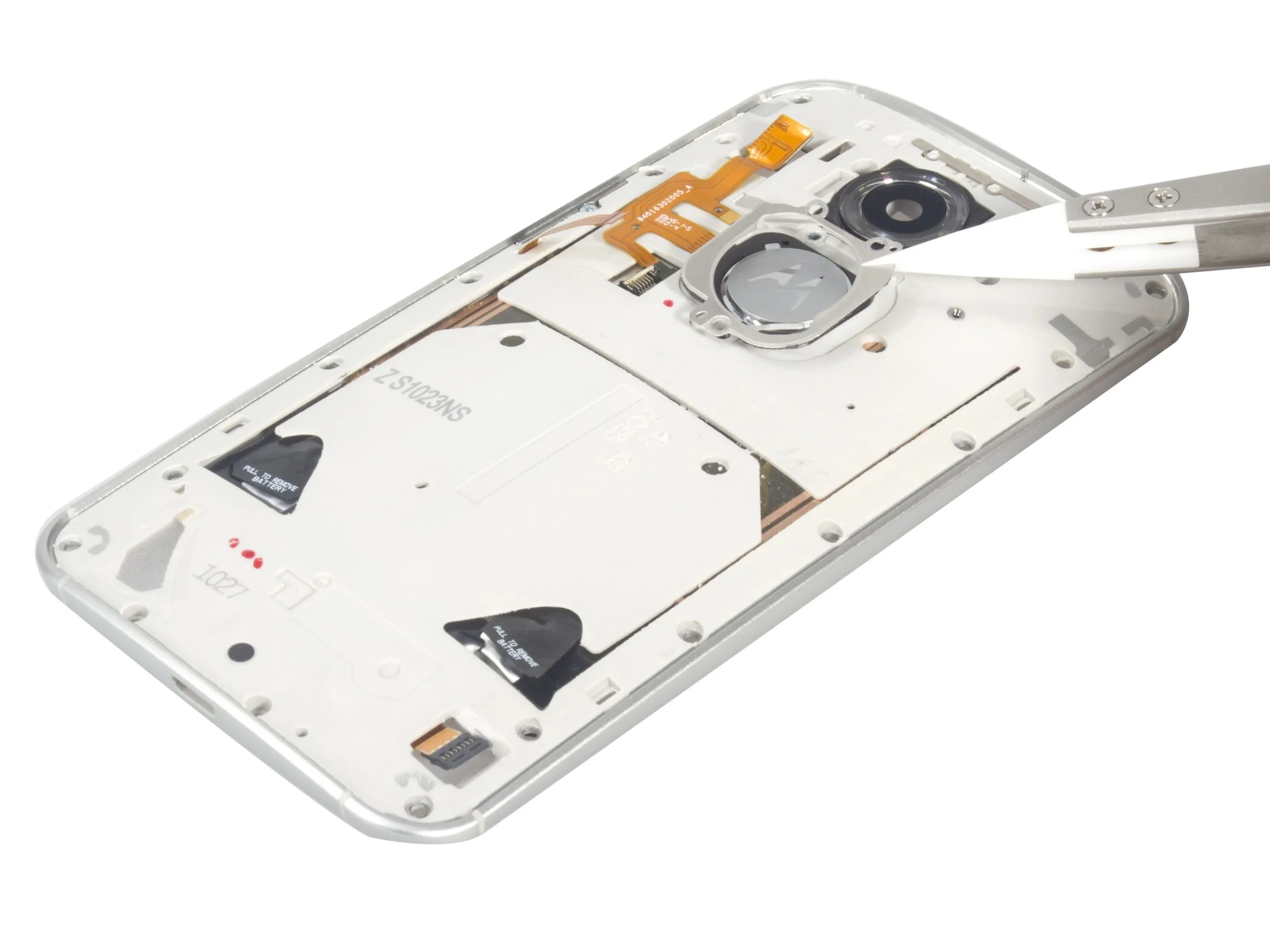 Motorola Moto X 2nd Generation Teardown: шаг 7, изображение 2 из 3