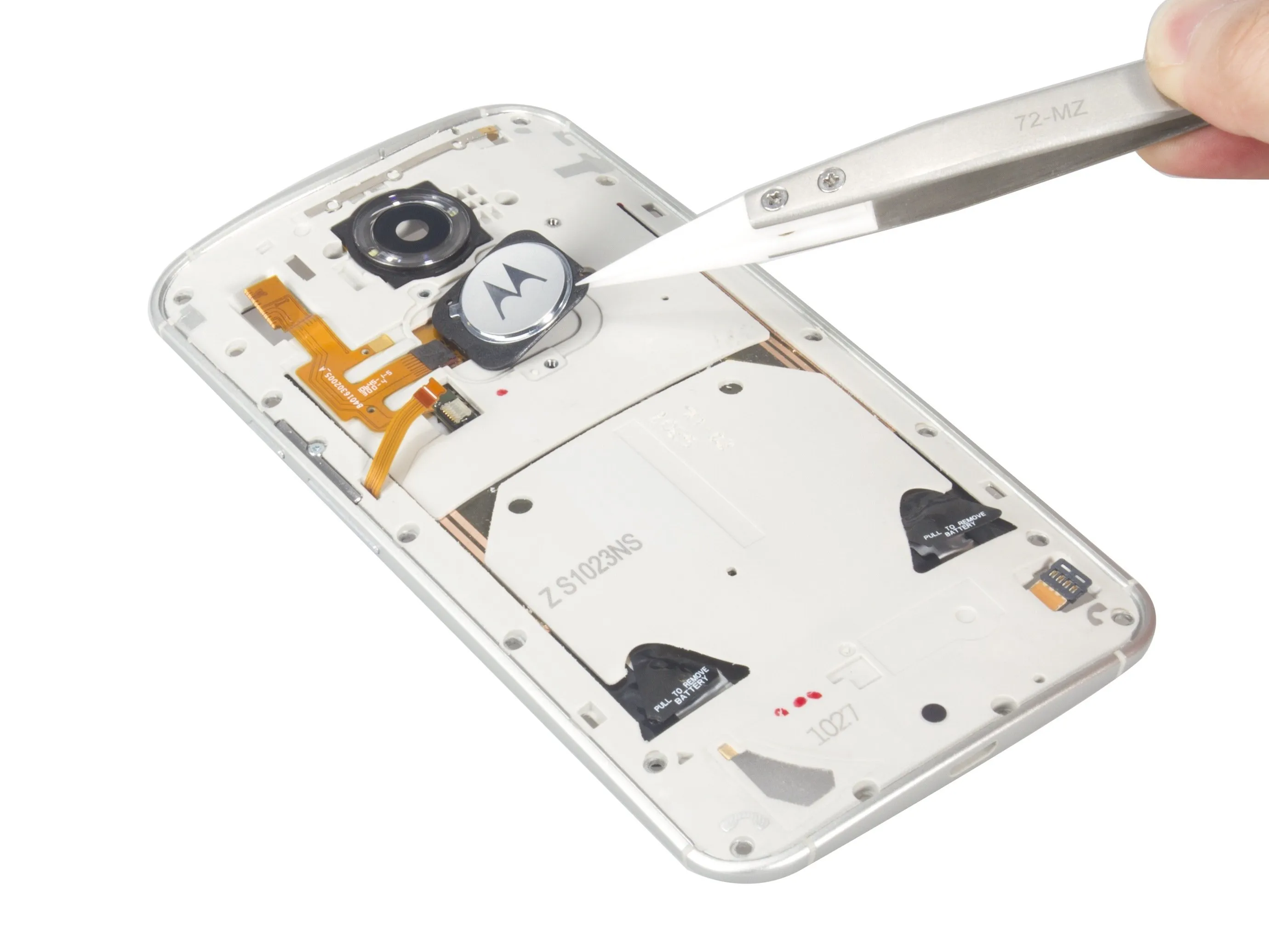 Motorola Moto X 2nd Generation Teardown: шаг 7, изображение 3 из 3