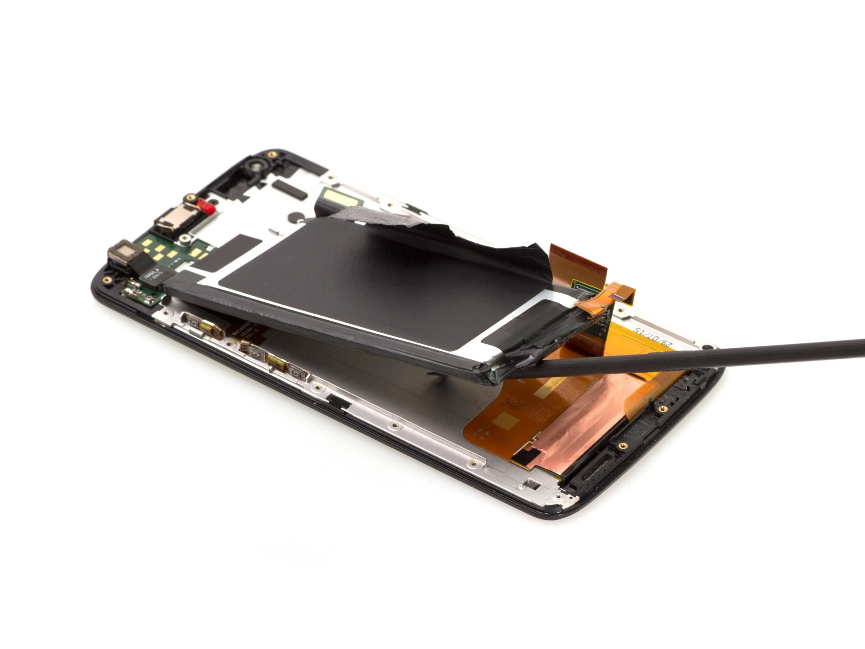 Motorola Moto X Force Teardown, Подденьте и извлеките аккумулятор.: шаг 20, изображение 1 из 2