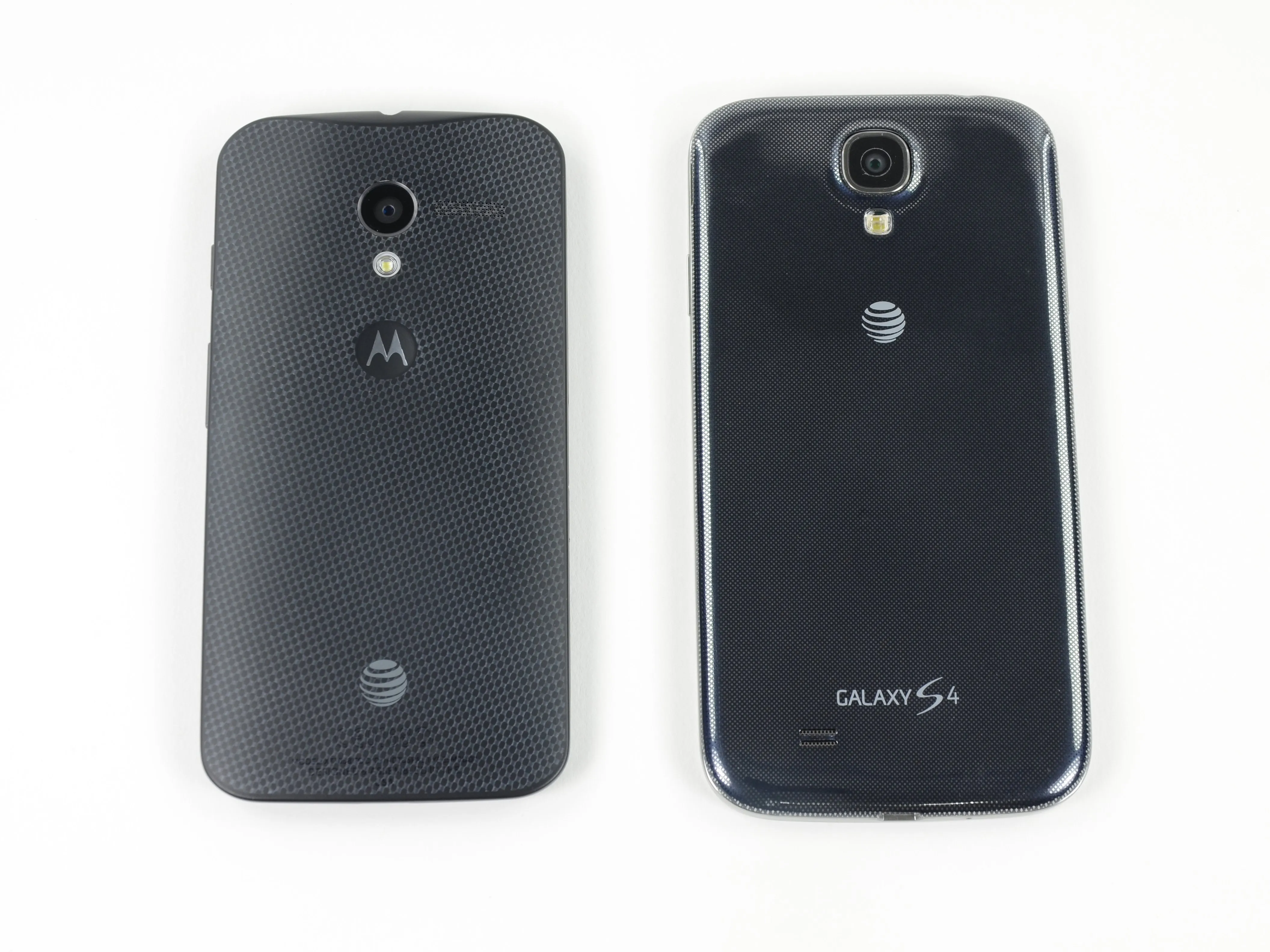 Motorola Moto X Teardown: шаг 2, изображение 2 из 3