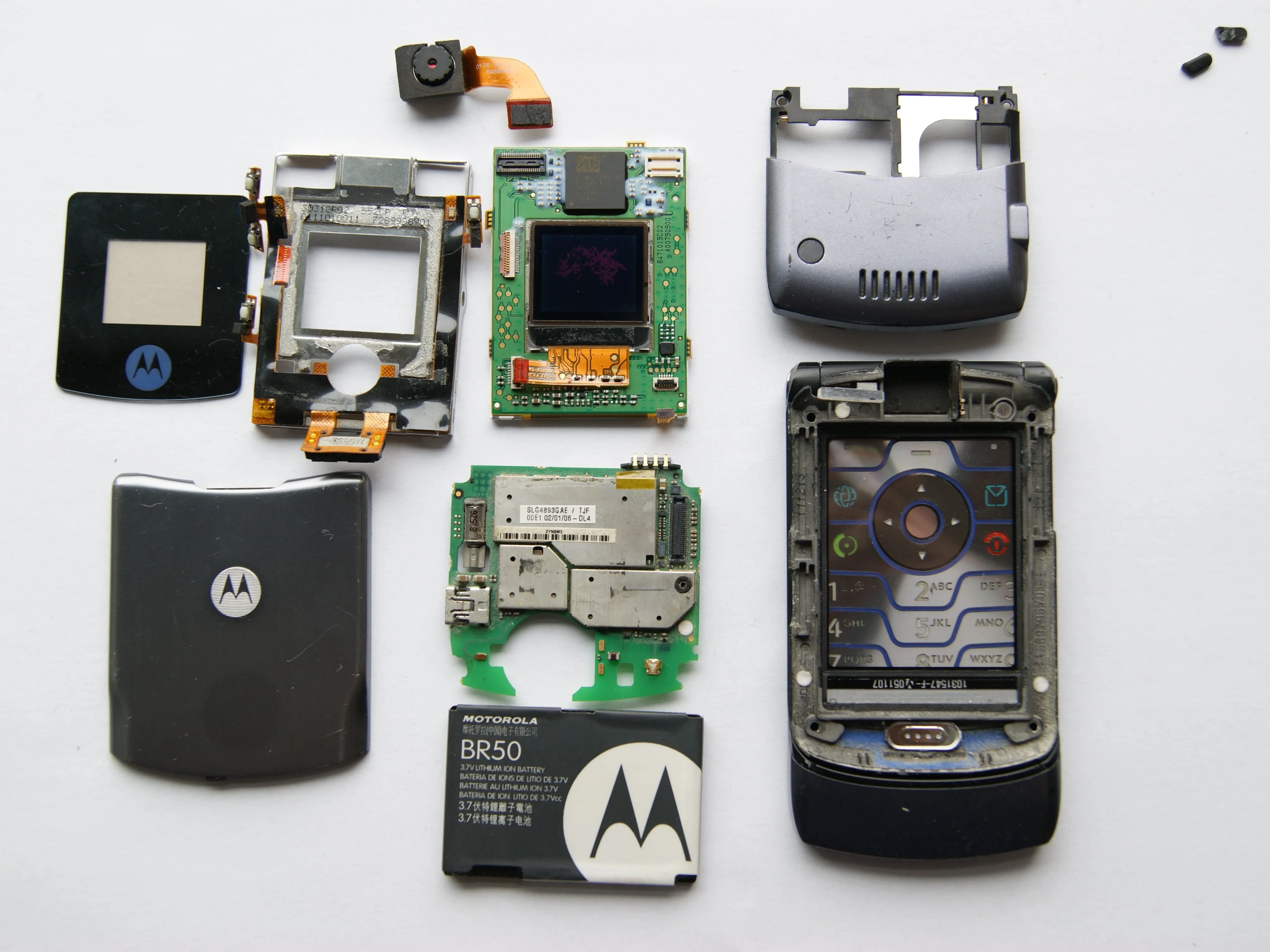 Motorola V3i Teardown: шаг 16, изображение 1 из 1