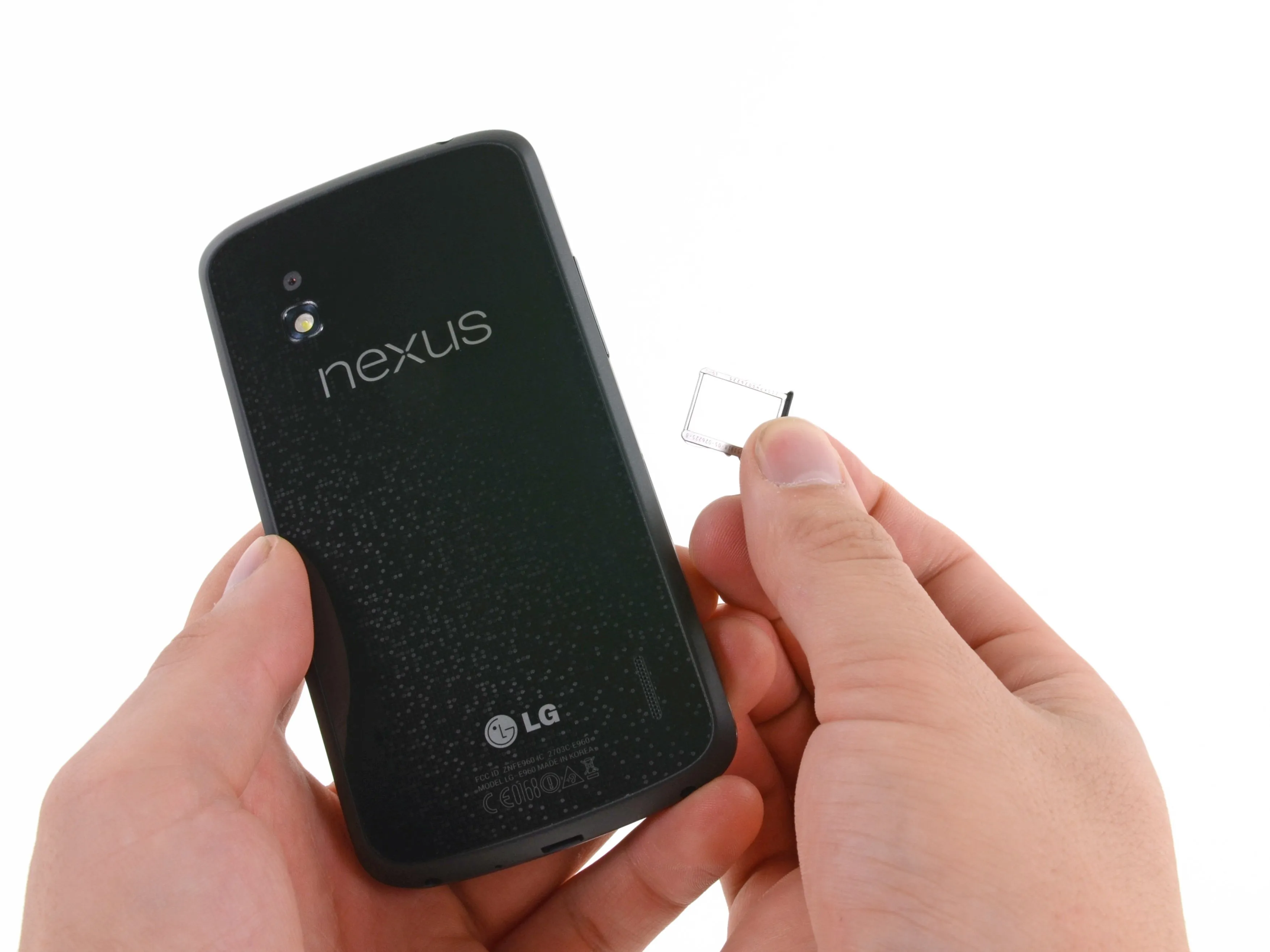 Разборка Nexus 4: шаг 6, изображение 2 из 2