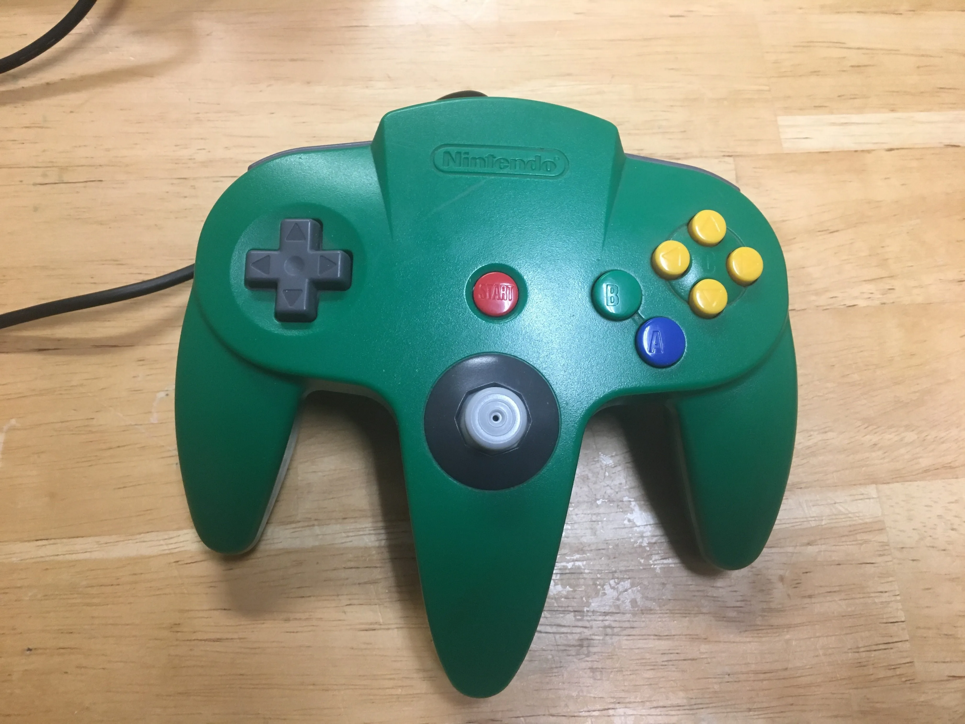 Разборка контроллера Nintendo 64