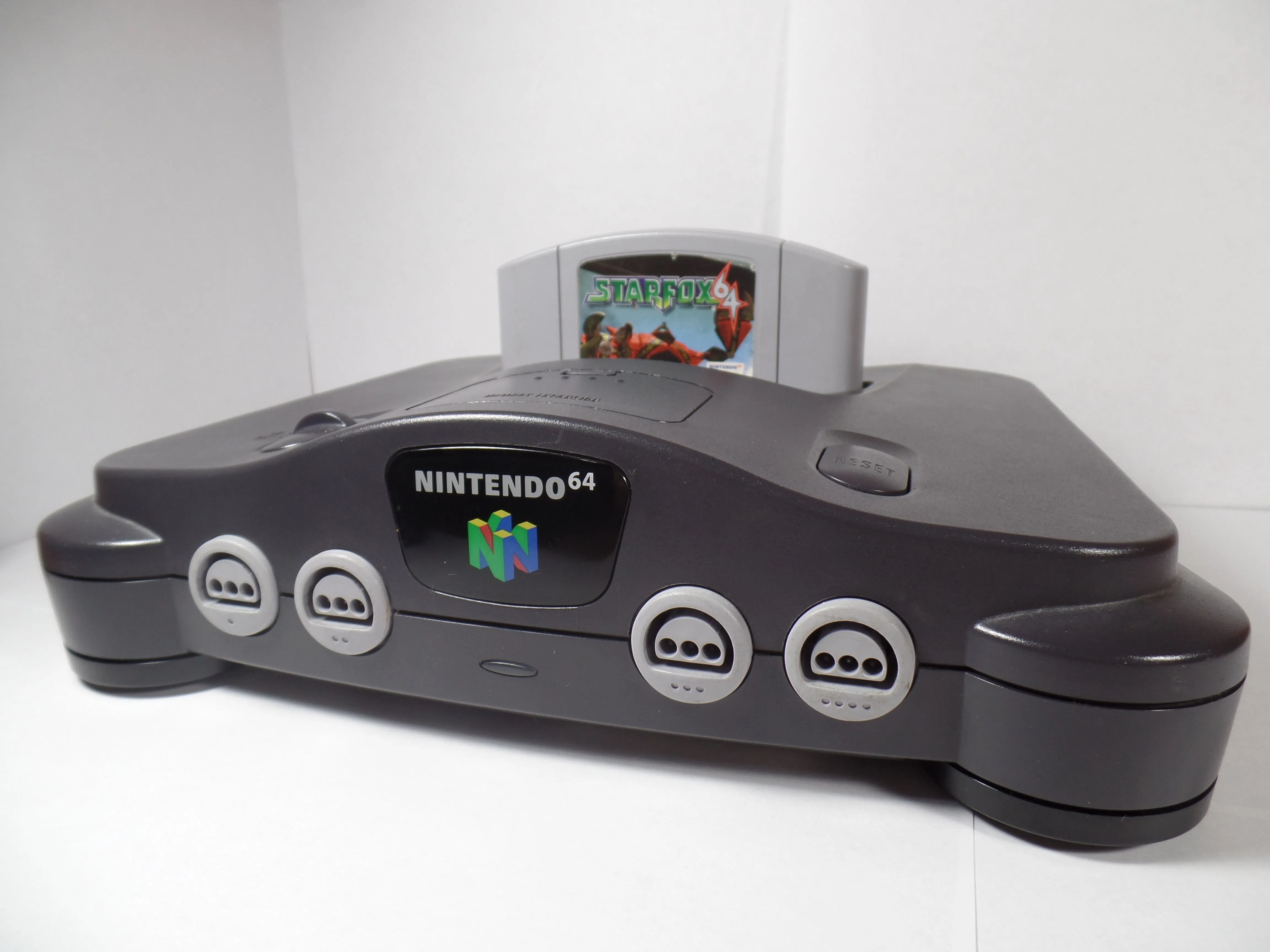 Разборка Nintendo 64