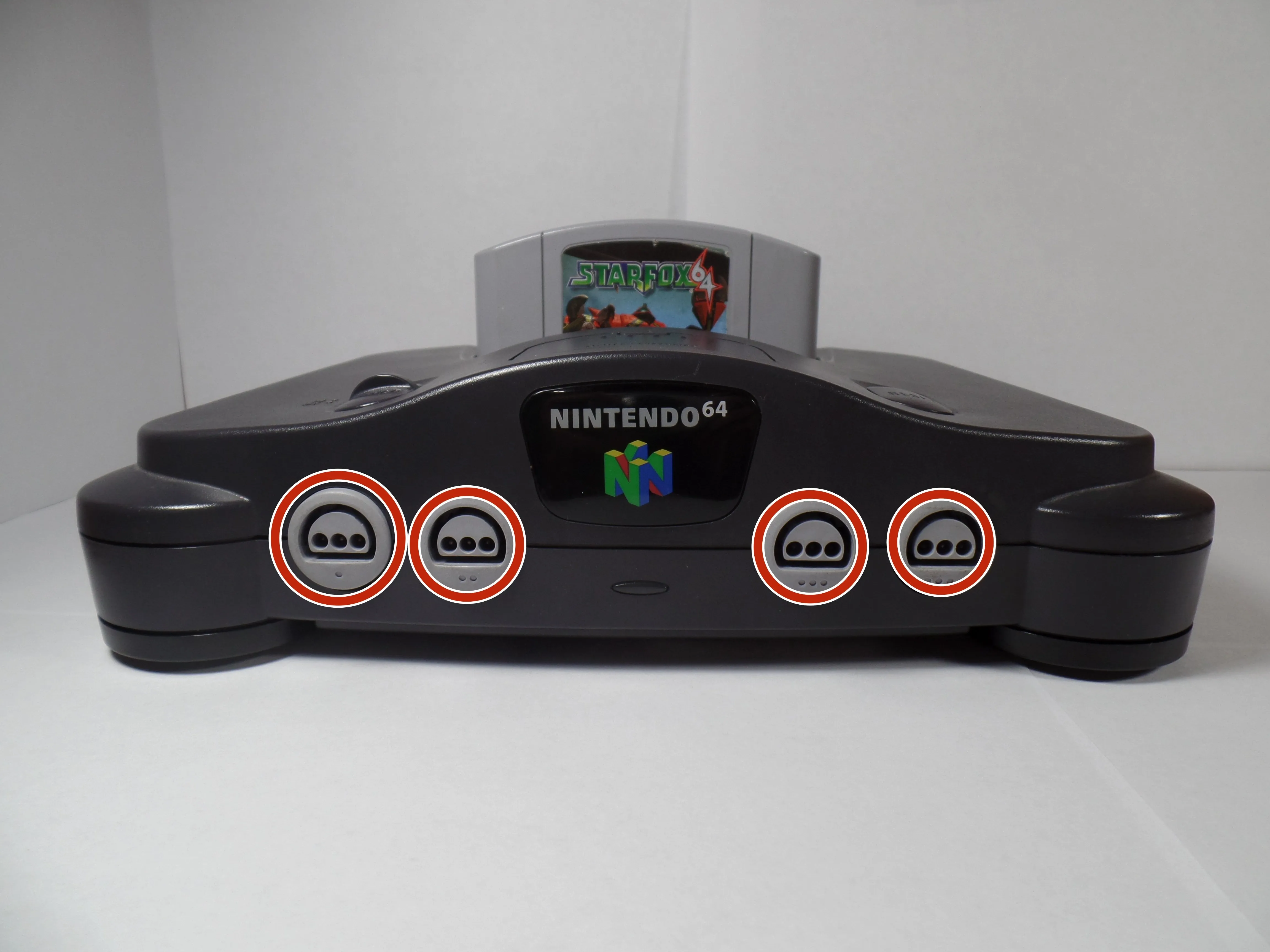 Разбор Nintendo 64: шаг 2, изображение 1 из 3