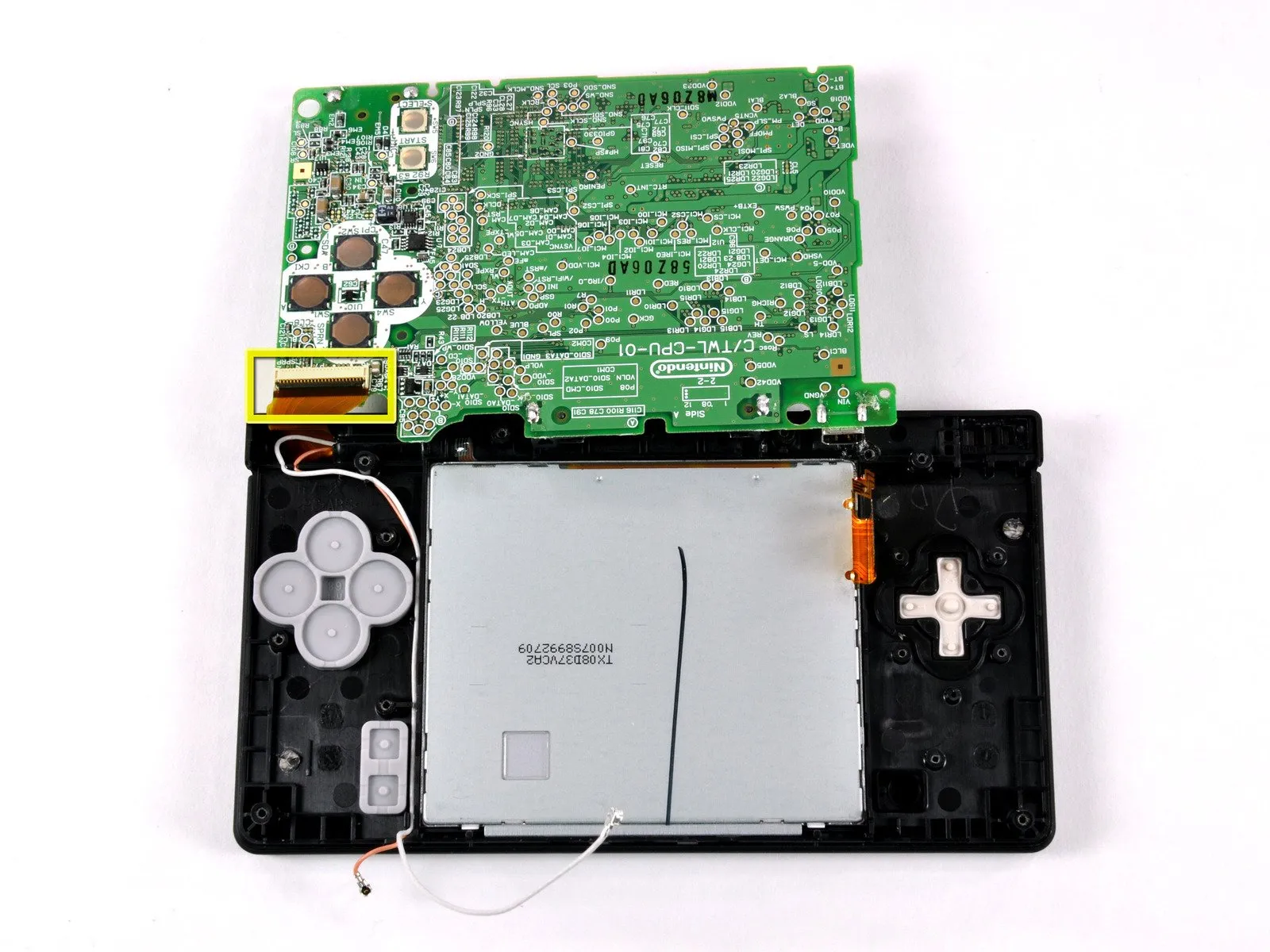 Разборка Nintendo DSi: шаг 10, изображение 2 из 2