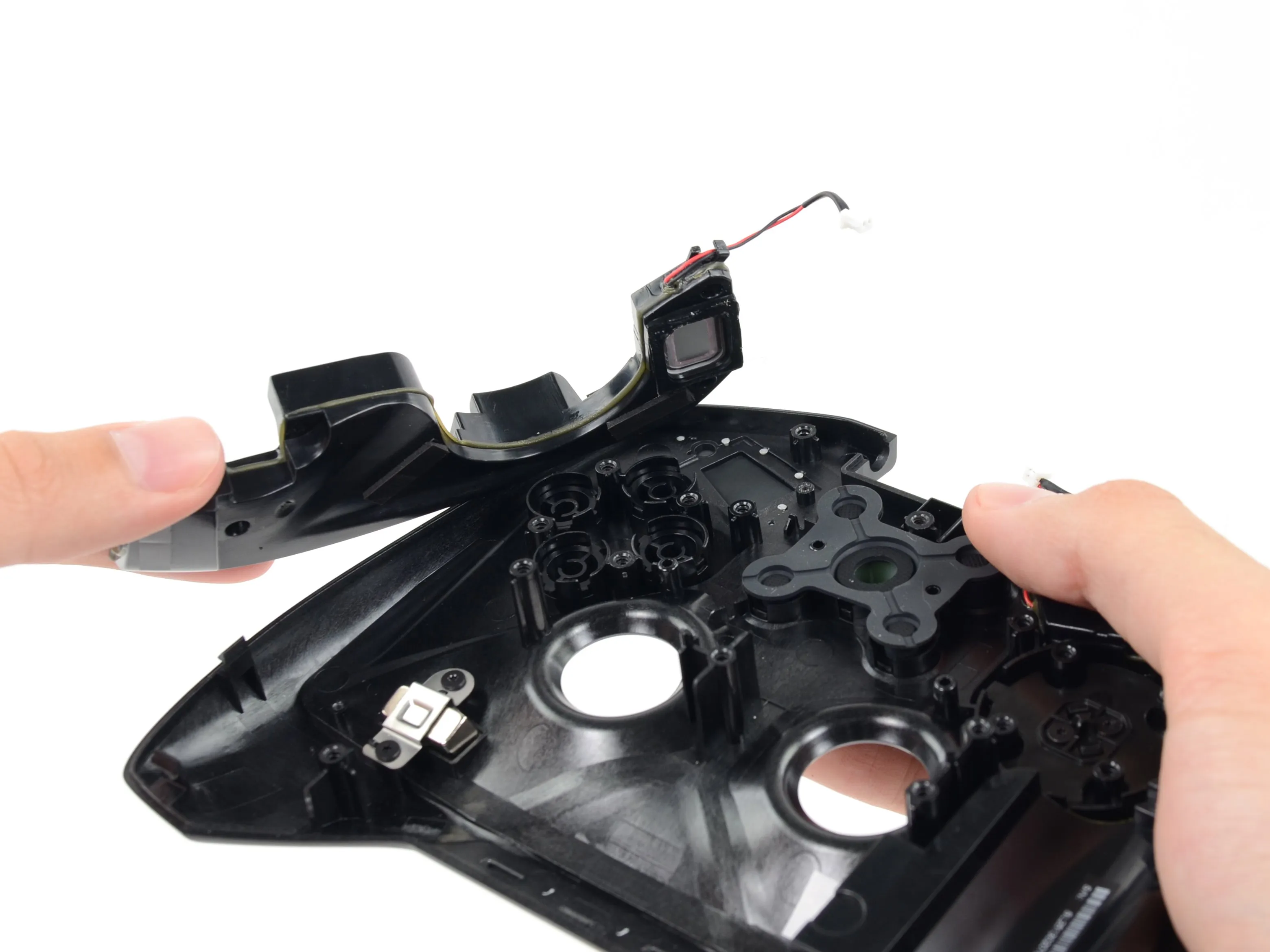 Nvidia Shield Portable Teardown: шаг 10, изображение 1 из 3