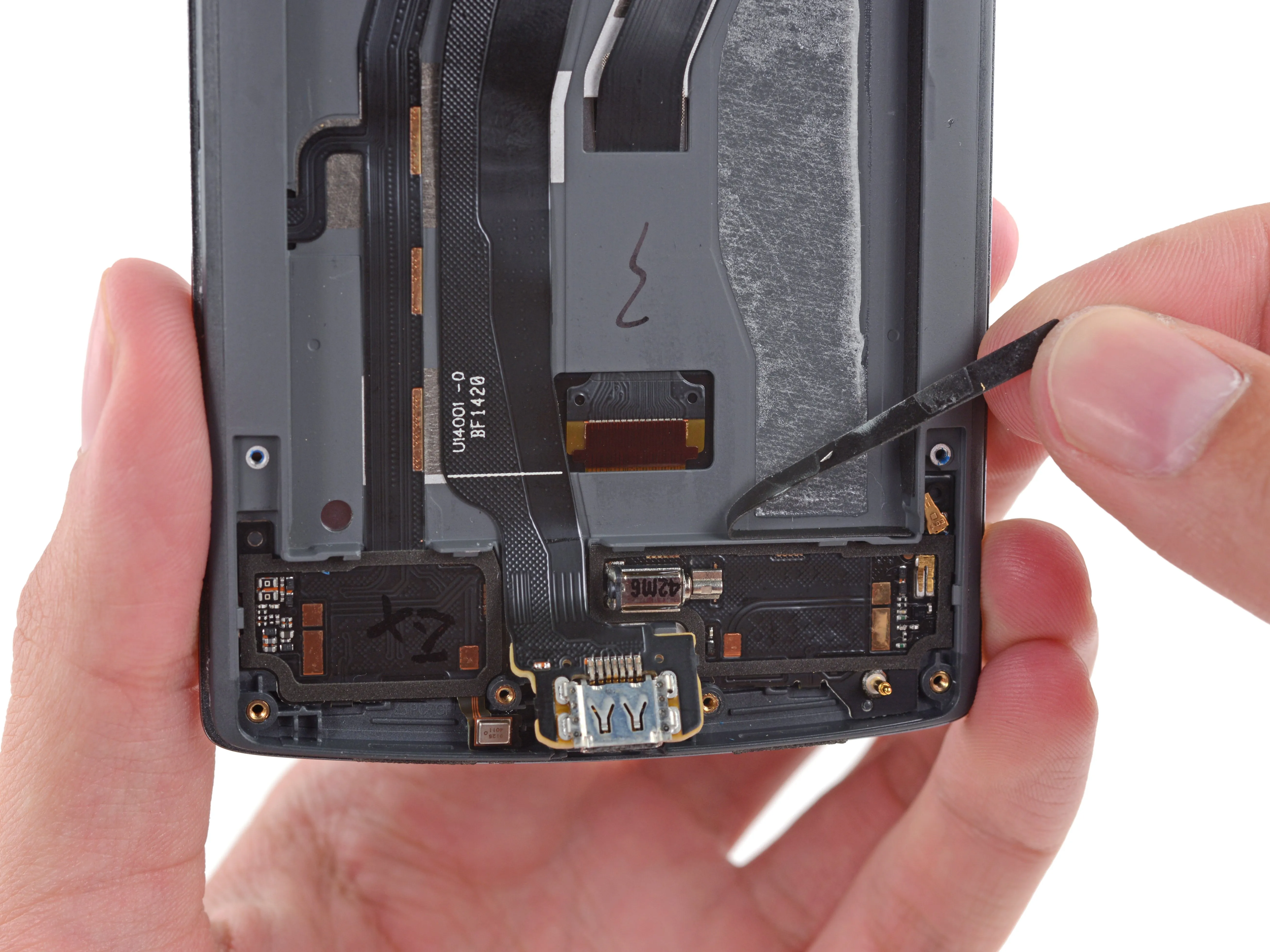 OnePlus One Teardown: шаг 16, изображение 2 из 3