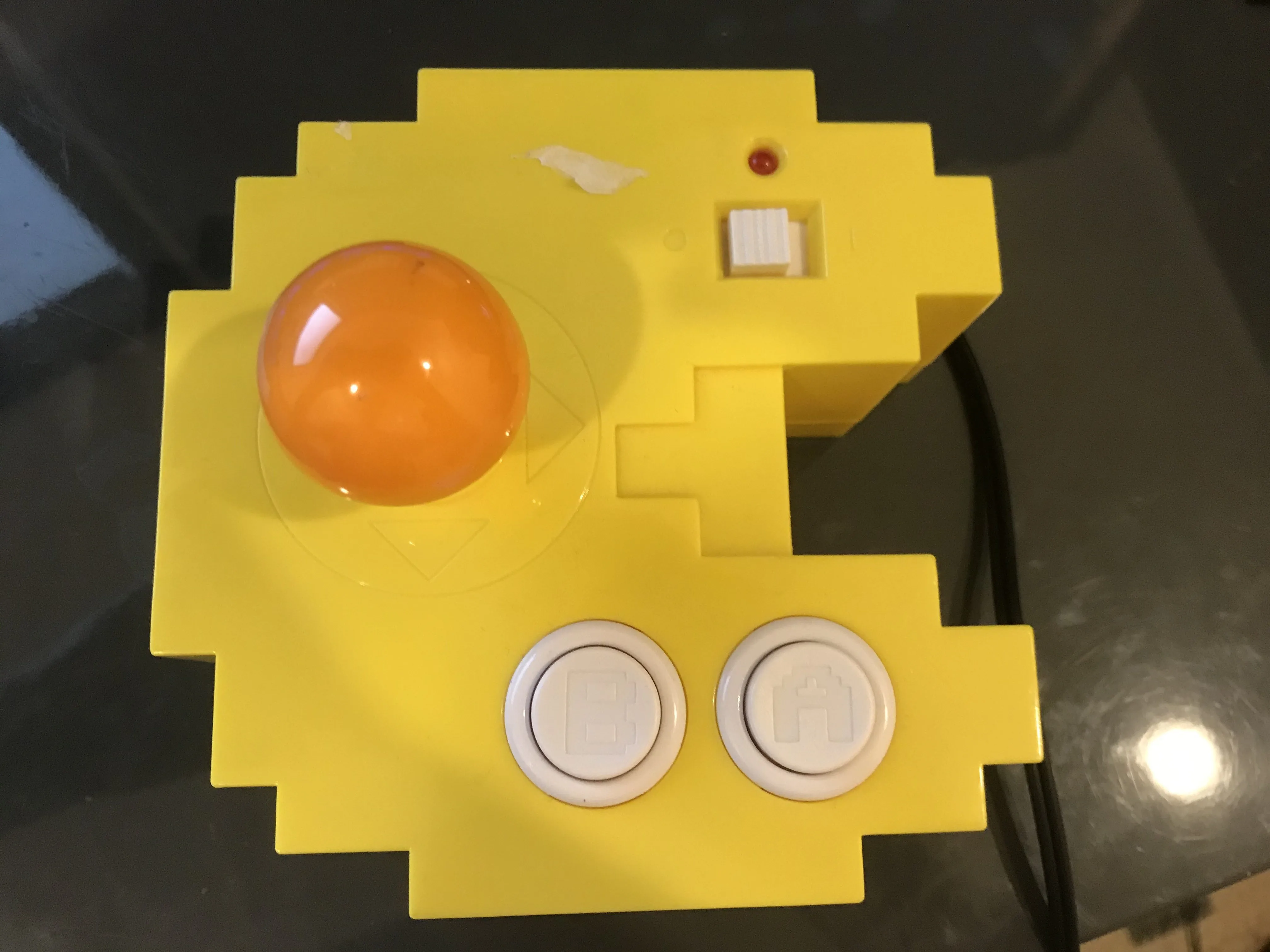 Pac-Man Connect and Play Teardown, Pac-Man Connect and Play Teardown: шаг 1, изображение 1 из 2