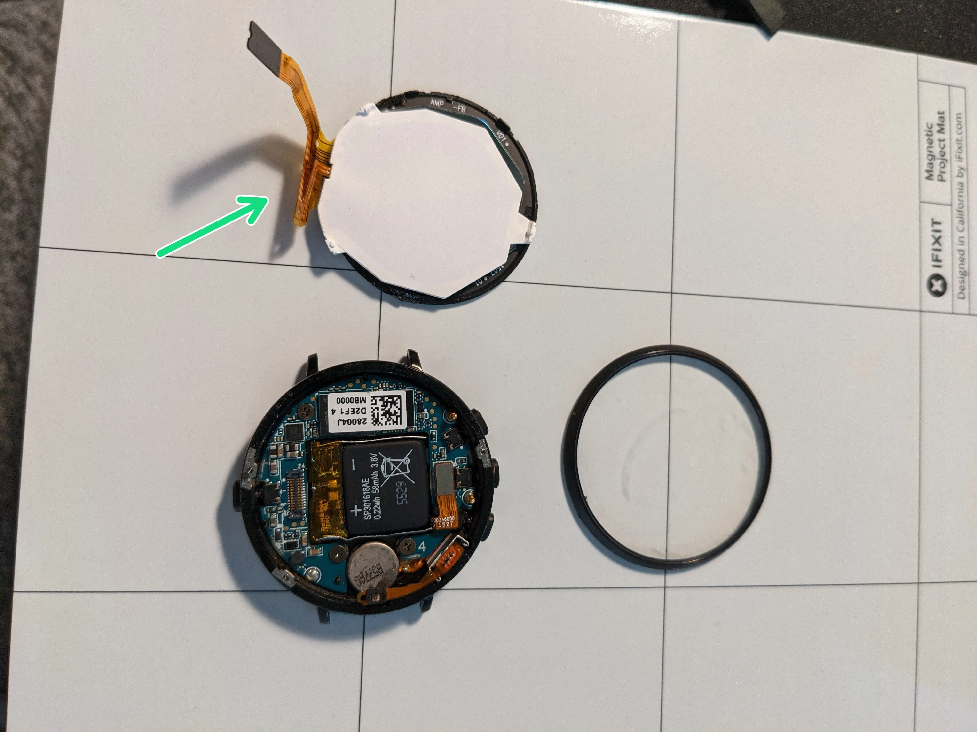 Pebble Time Round Teardown, разделение экранов: шаг 4, изображение 3 из 3