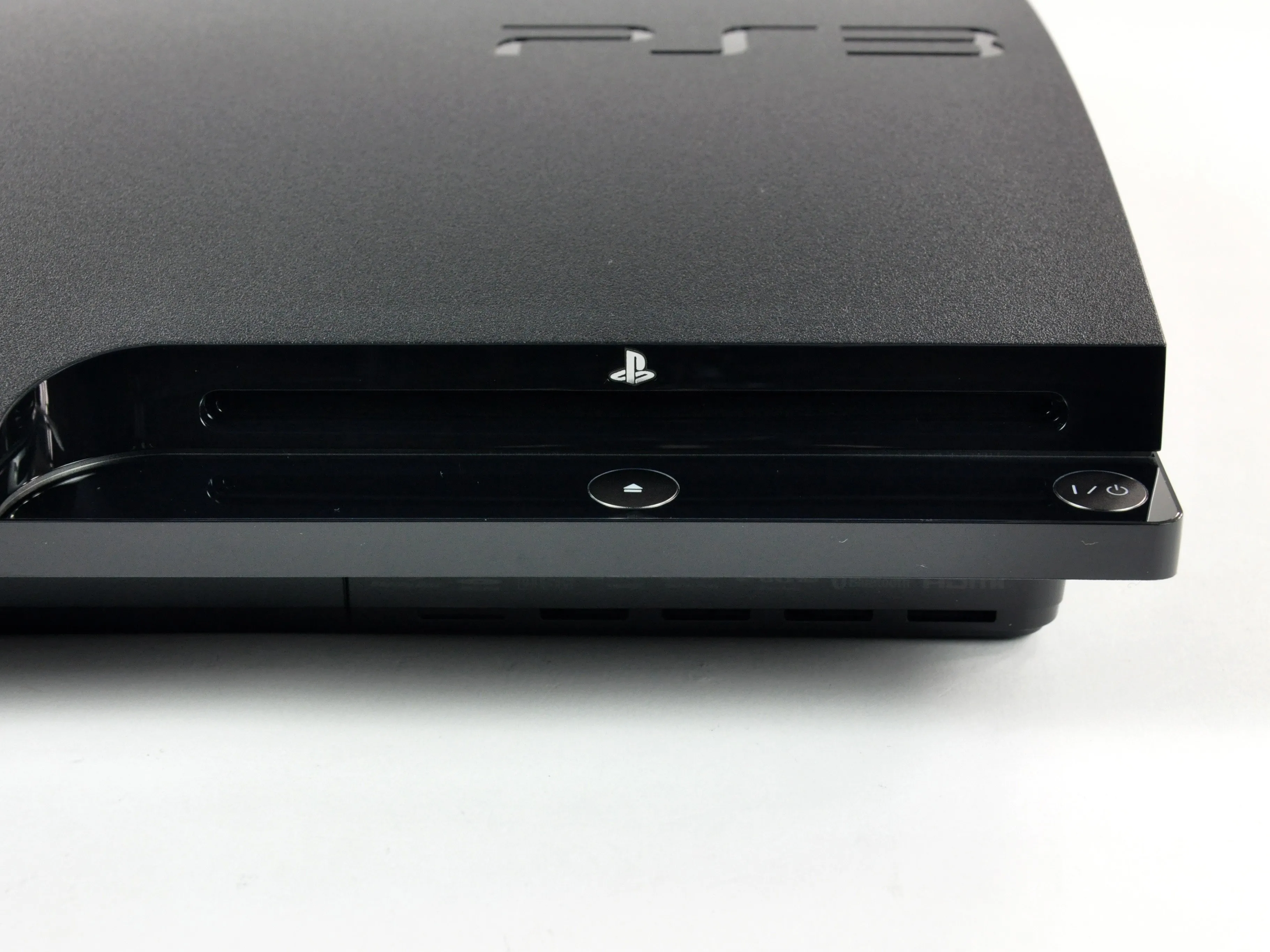 Разборка PlayStation 3 Slim: шаг 3, изображение 2 из 3