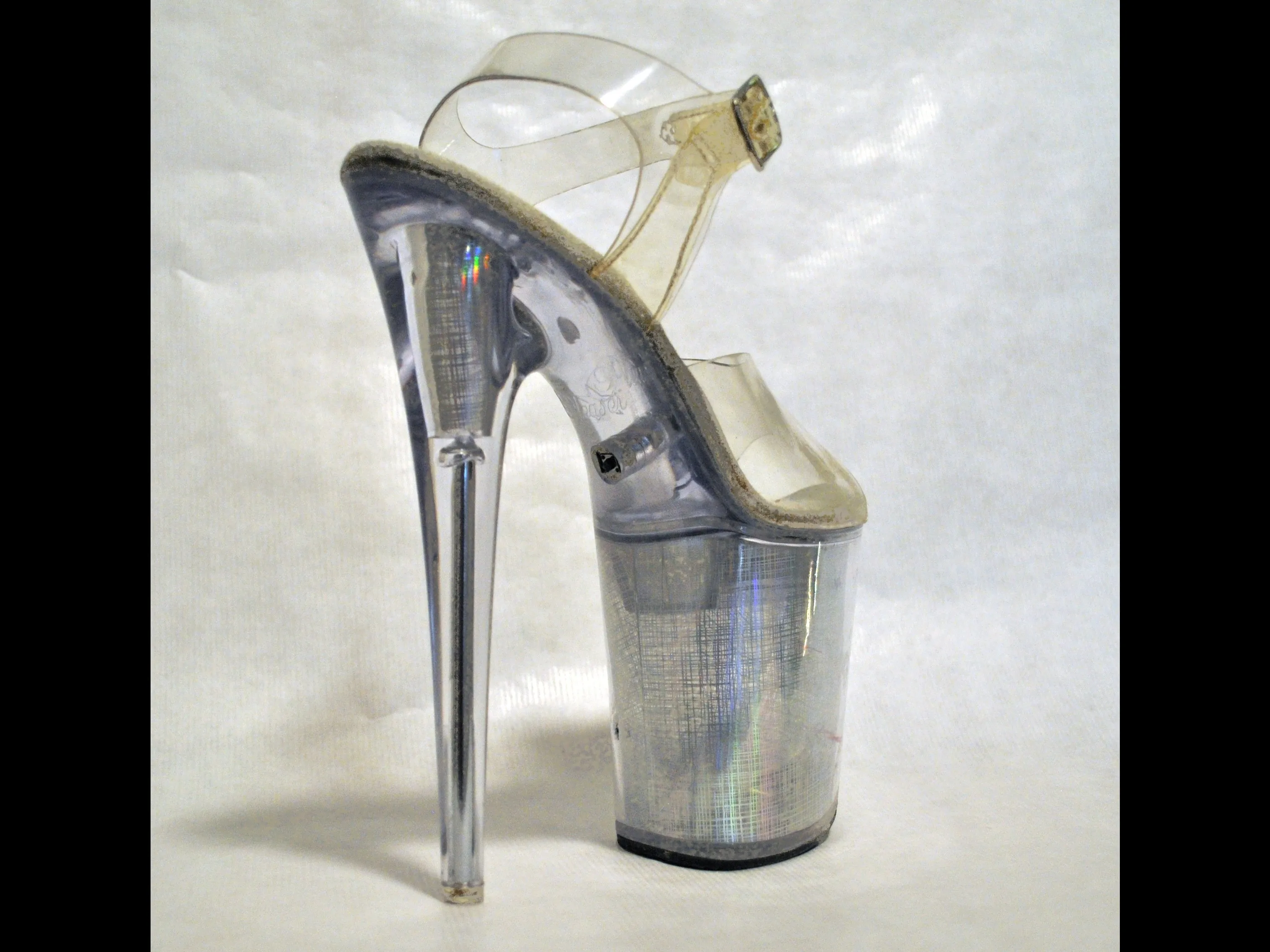 Pleaser Flashdance Shoe Teardown, Pleaser Flashdance Shoe Teardown: шаг 1, изображение 2 из 2