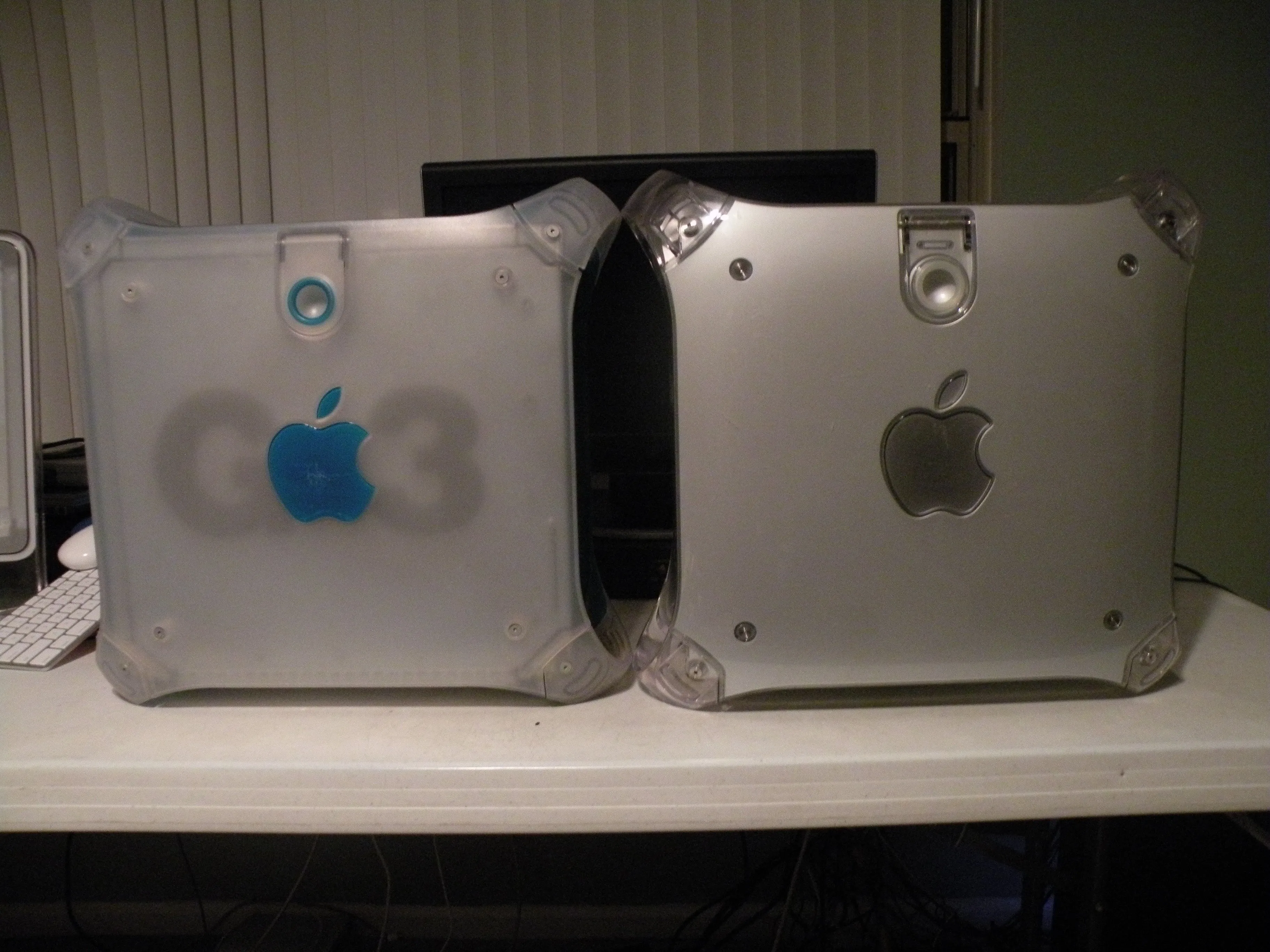 Разбор Power Mac G4 Quicksilver, сравнение с G3 Blue & White: шаг 15, изображение 1 из 3