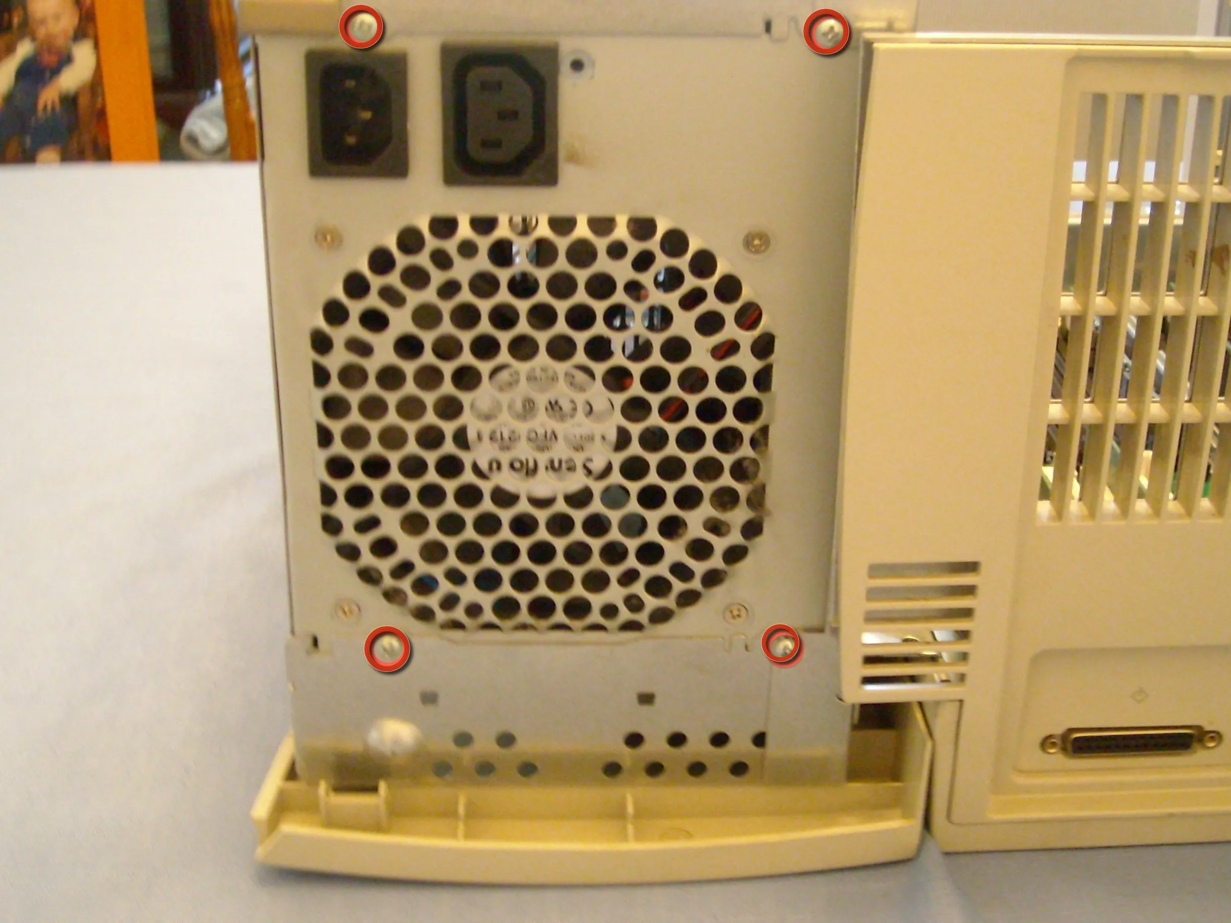 Разборка Power Macintosh 8600(250): шаг 14, изображение 1 из 3