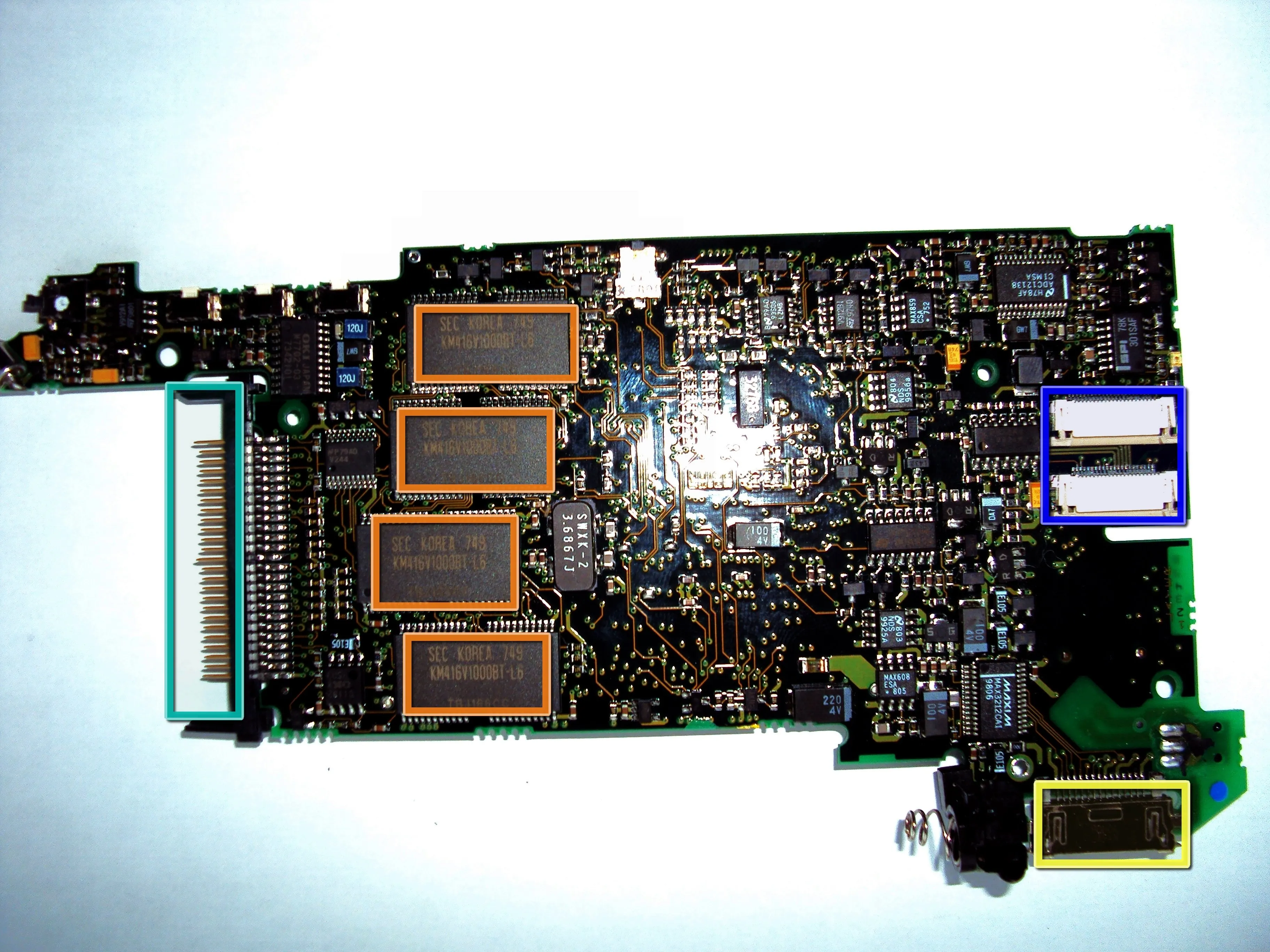 Psion 5 Teardown: шаг 5, изображение 2 из 3