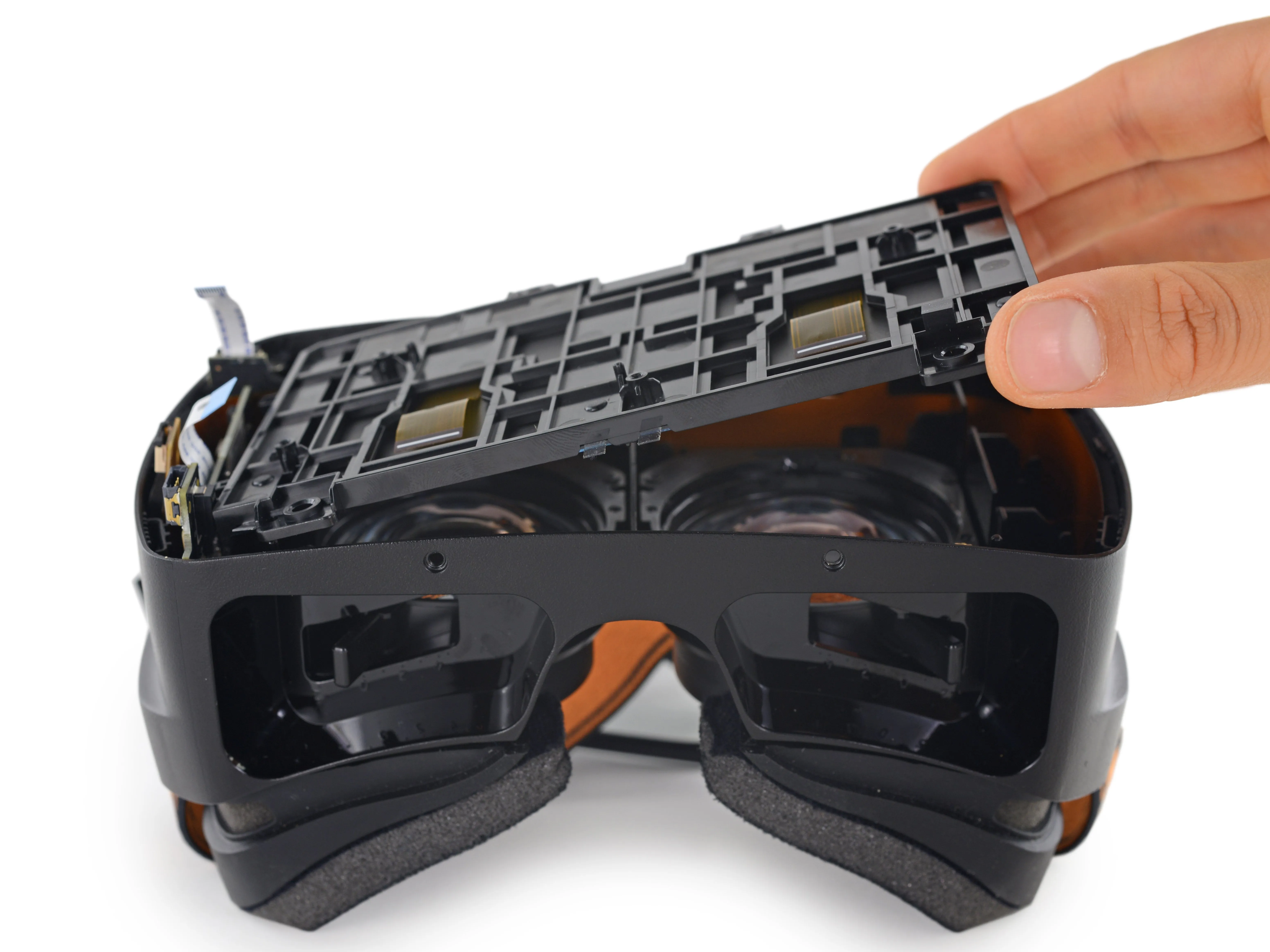 Razer OSVR HDK 2 Teardown: шаг 9, изображение 1 из 3