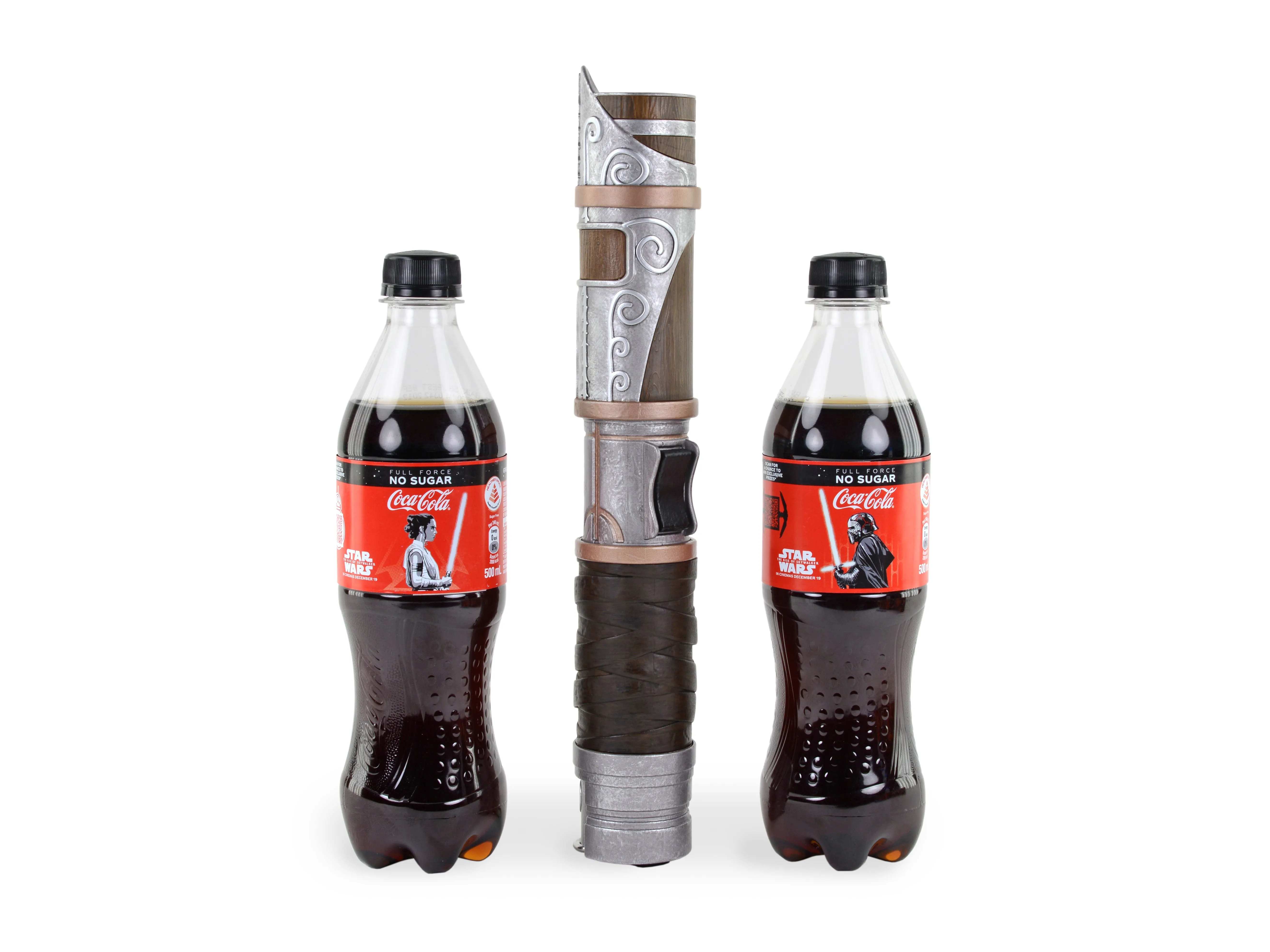 Rise of Skywalker Coca-Cola Bottle Teardown: шаг 2, изображение 1 из 3