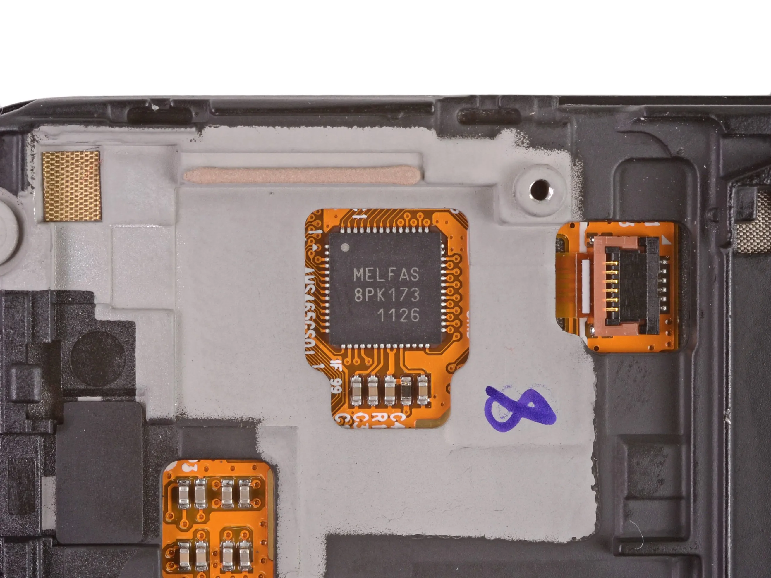 Samsung Galaxy Nexus Teardown: шаг 14, изображение 1 из 1