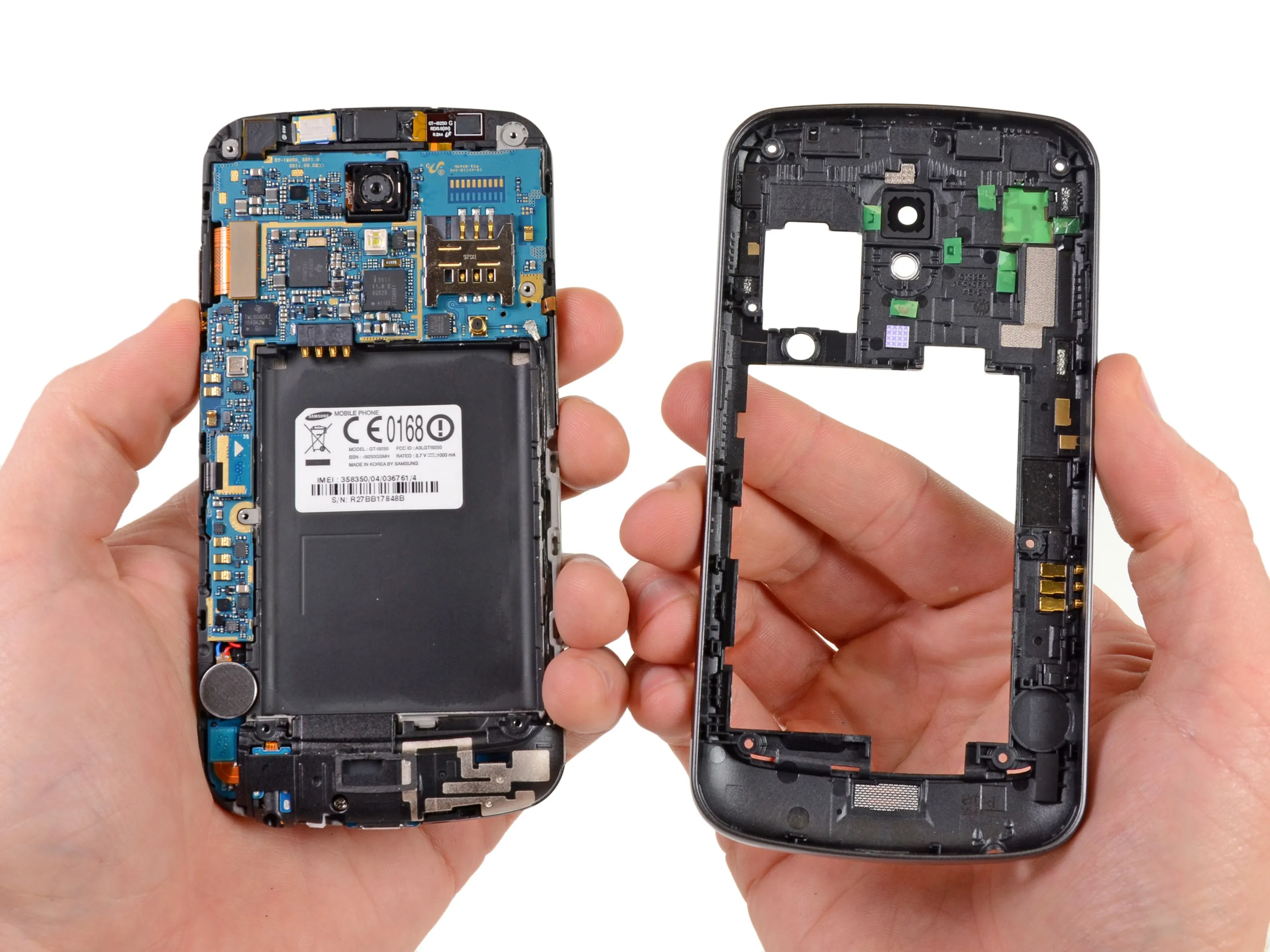 Разборка Samsung Galaxy Nexus: шаг 6, изображение 3 из 3