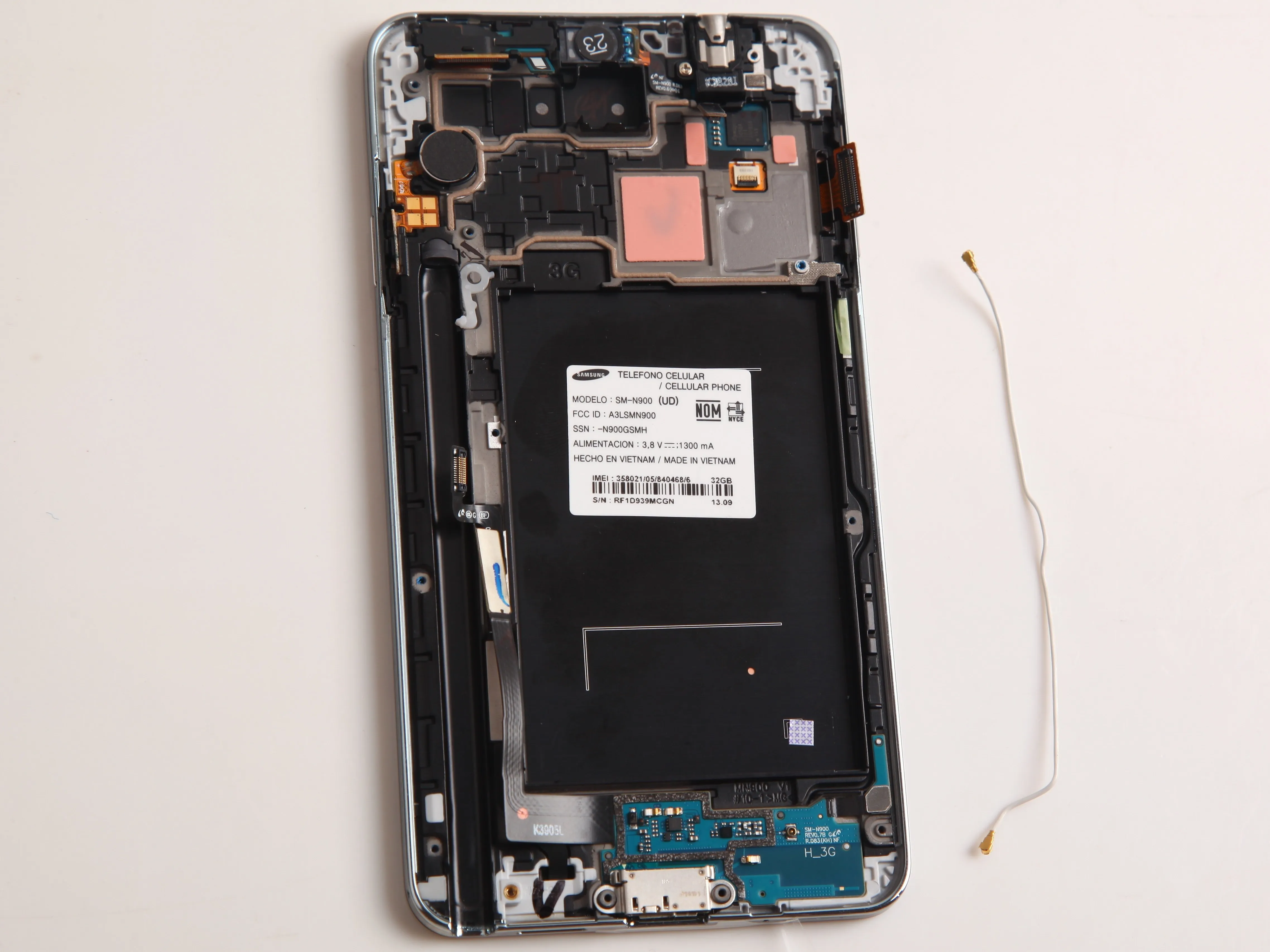 Samsung Galaxy Note 3 Teardown: шаг 6, изображение 2 из 2