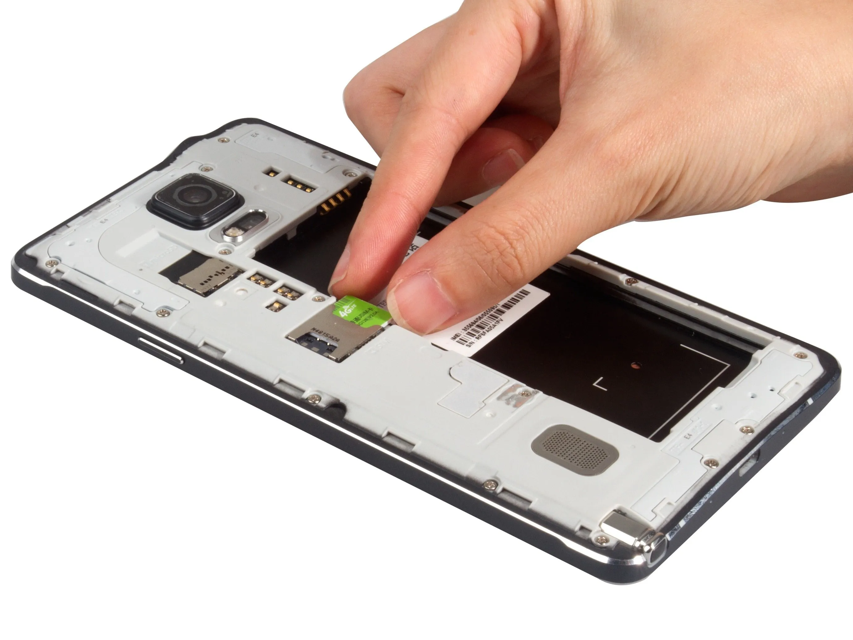 Samsung Galaxy Note 4 Teardown: шаг 2, изображение 2 из 2