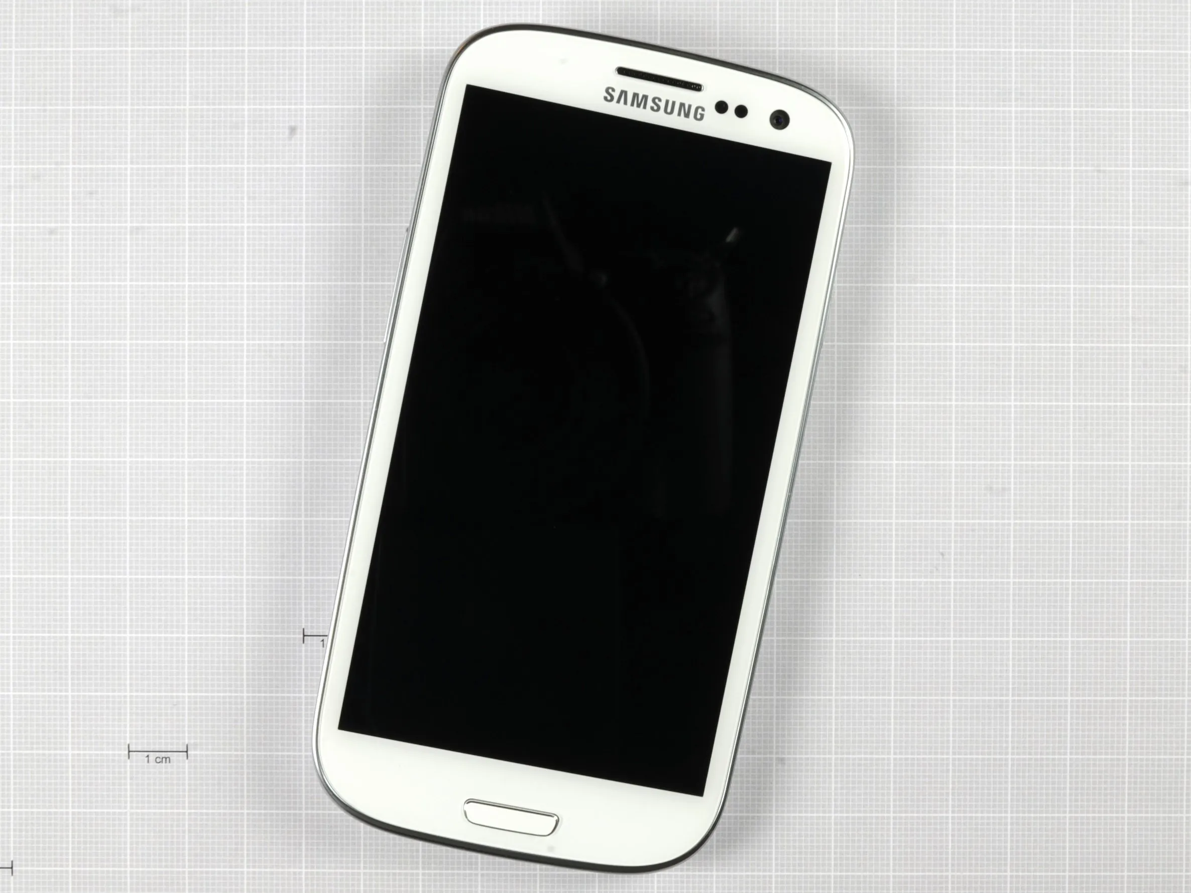 Разбор Samsung Galaxy S III: шаг 2, изображение 1 из 2