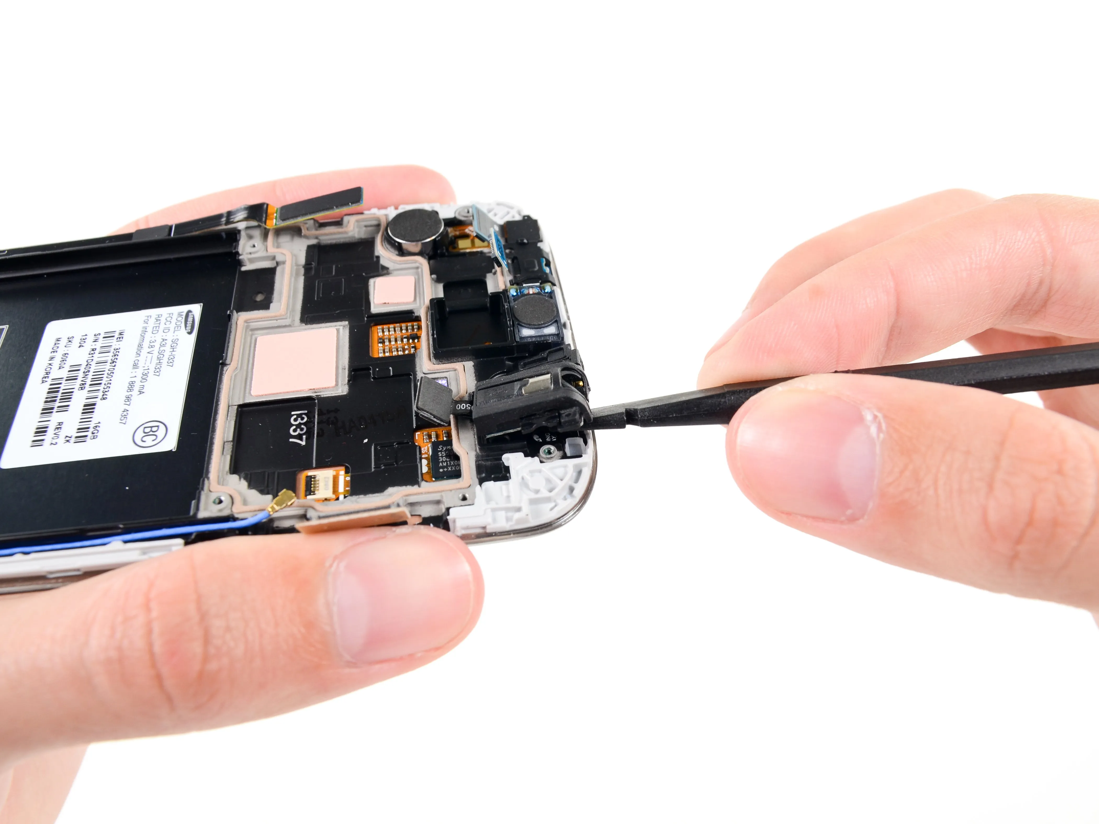 Samsung Galaxy S4 Teardown: шаг 17, изображение 1 из 3