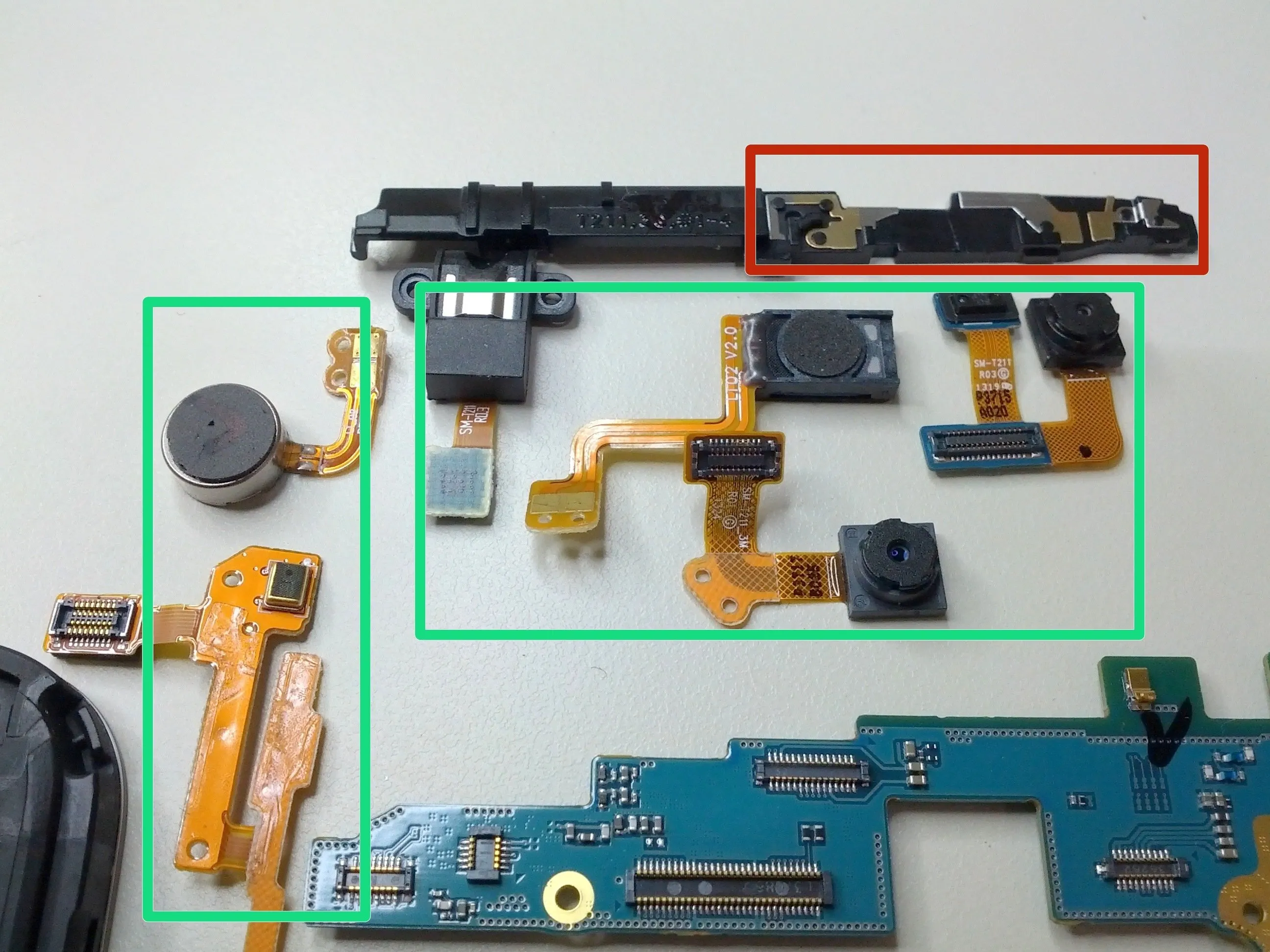 Samsung Galaxy Tab 3 7.0 3G Teardown: шаг 9, изображение 3 из 3