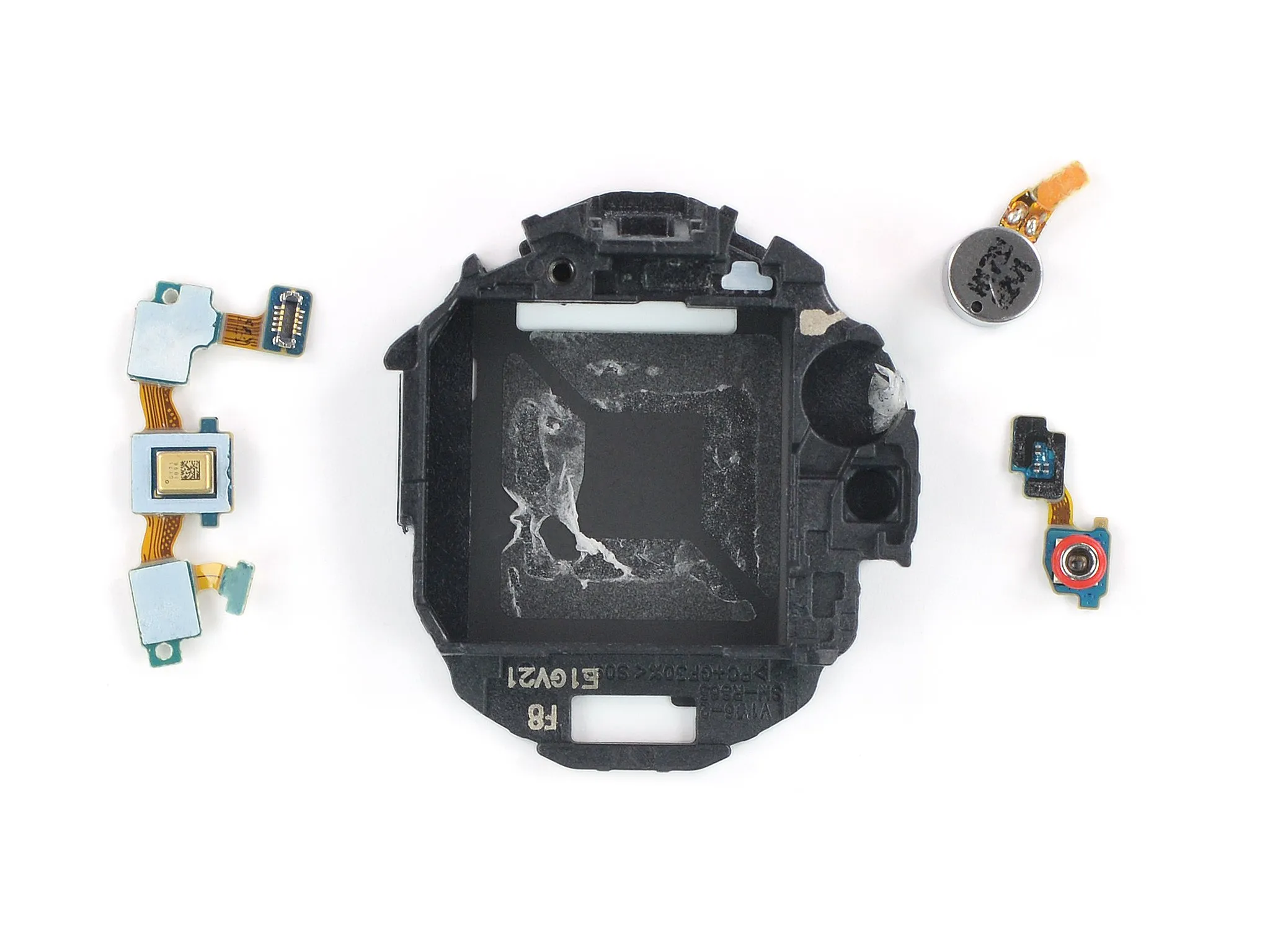 Samsung Galaxy Watch4 и Watch4 Classic Teardown: шаг 7, изображение 3 из 3