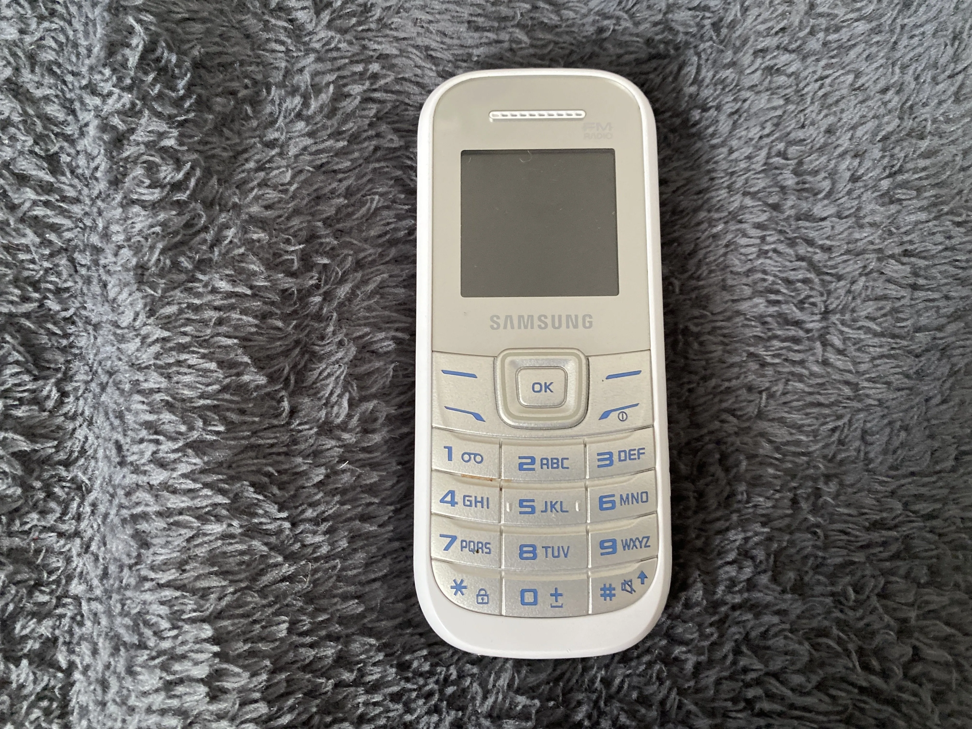 Разборка Samsung GT-E1205Y