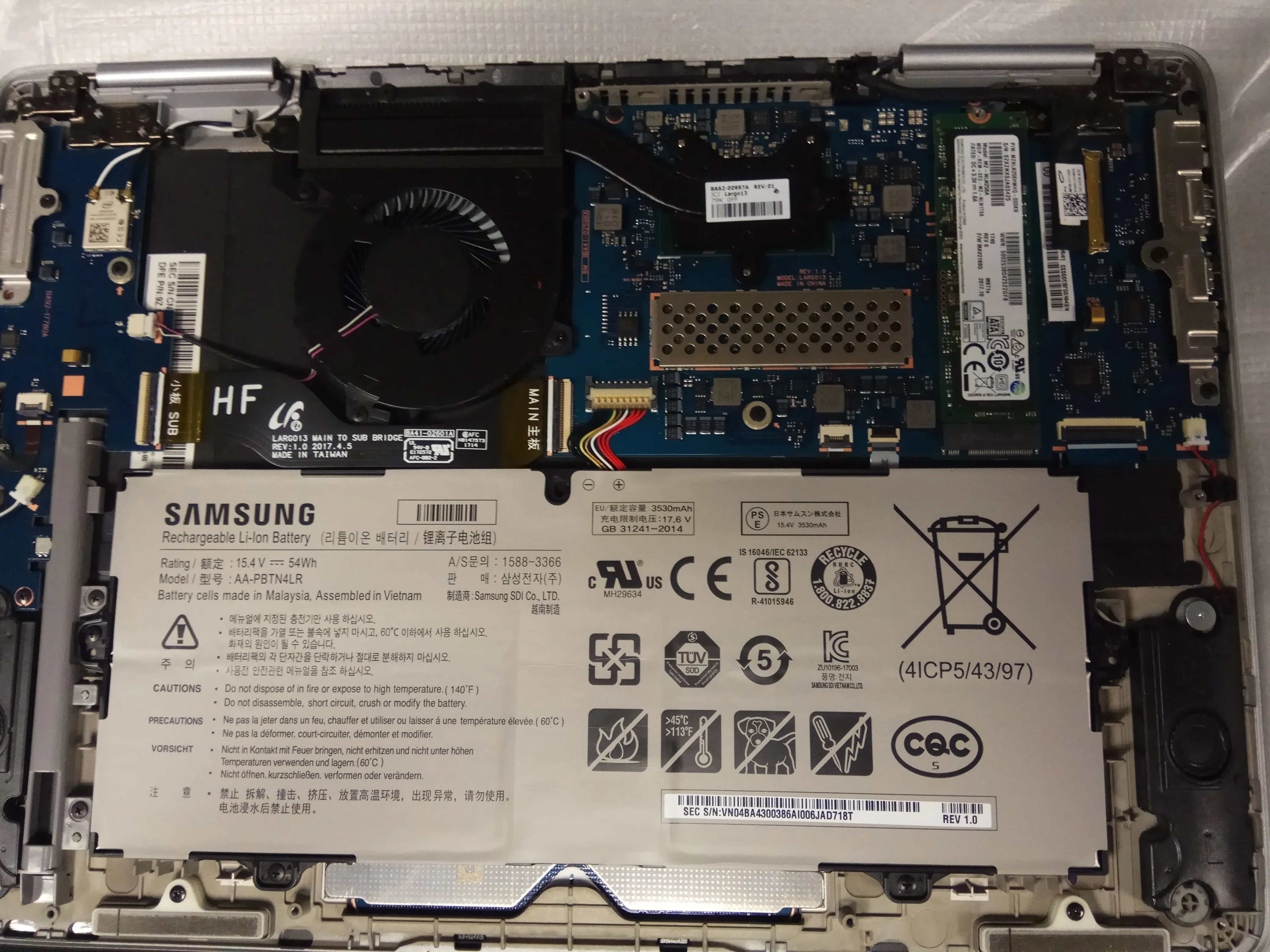 Разборка Samsung Notebook 9 Pro 13"