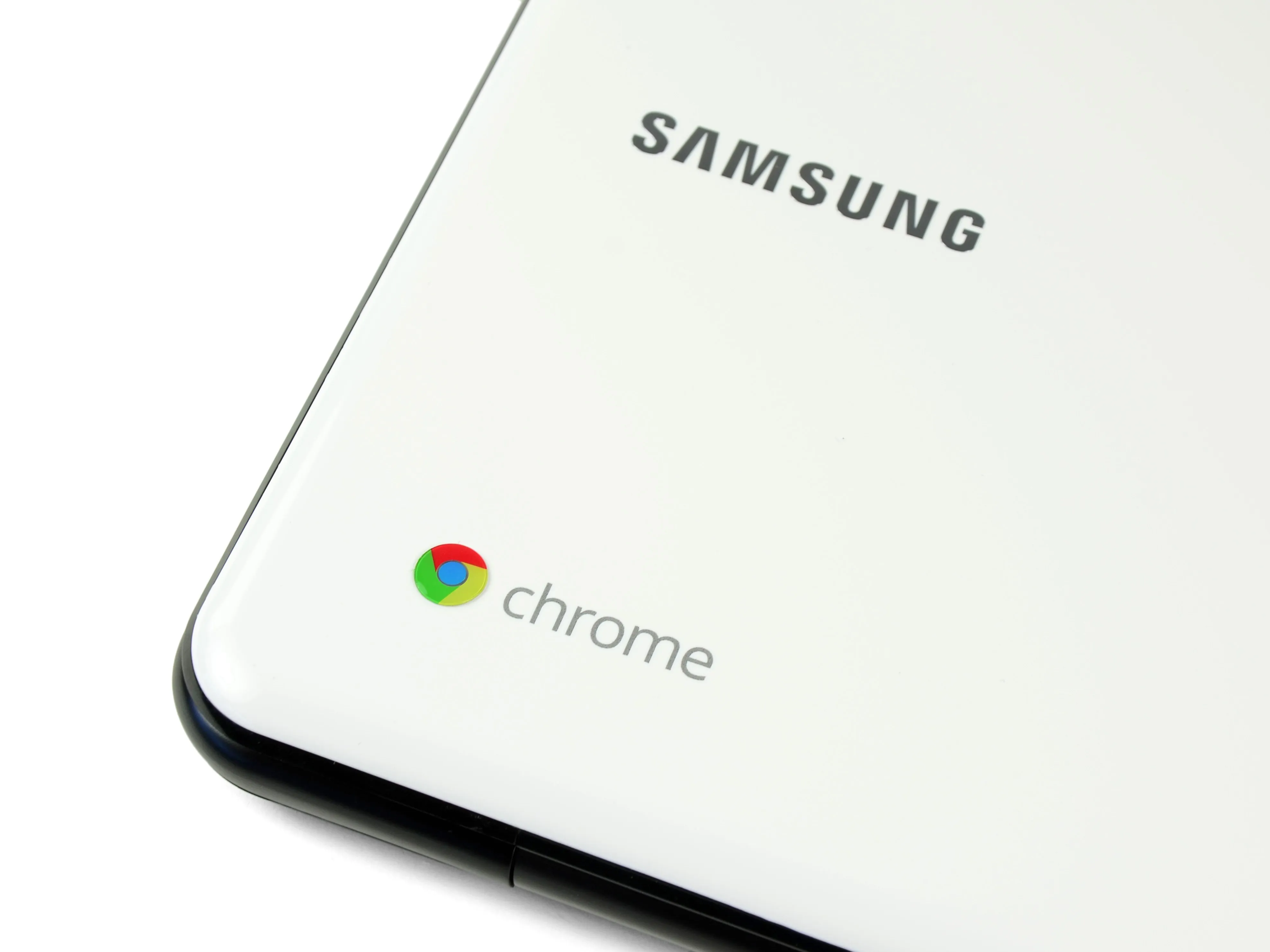 Samsung Series 5 3G Chromebook Teardown, Samsung Series 5 3G Chromebook Teardown: шаг 1, изображение 2 из 2