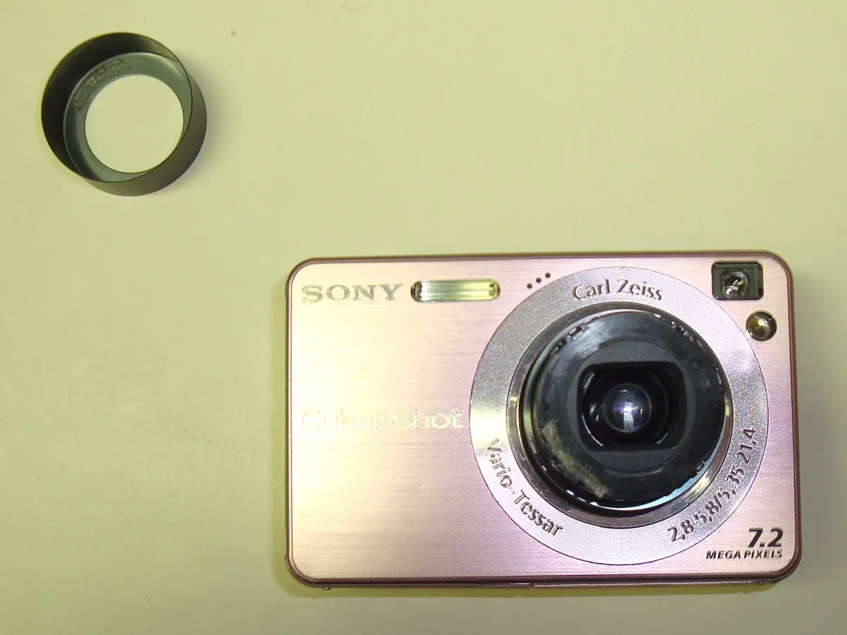 Sony Cyber-Shot DSC-W120 Разборка: шаг 2, изображение 3 из 3