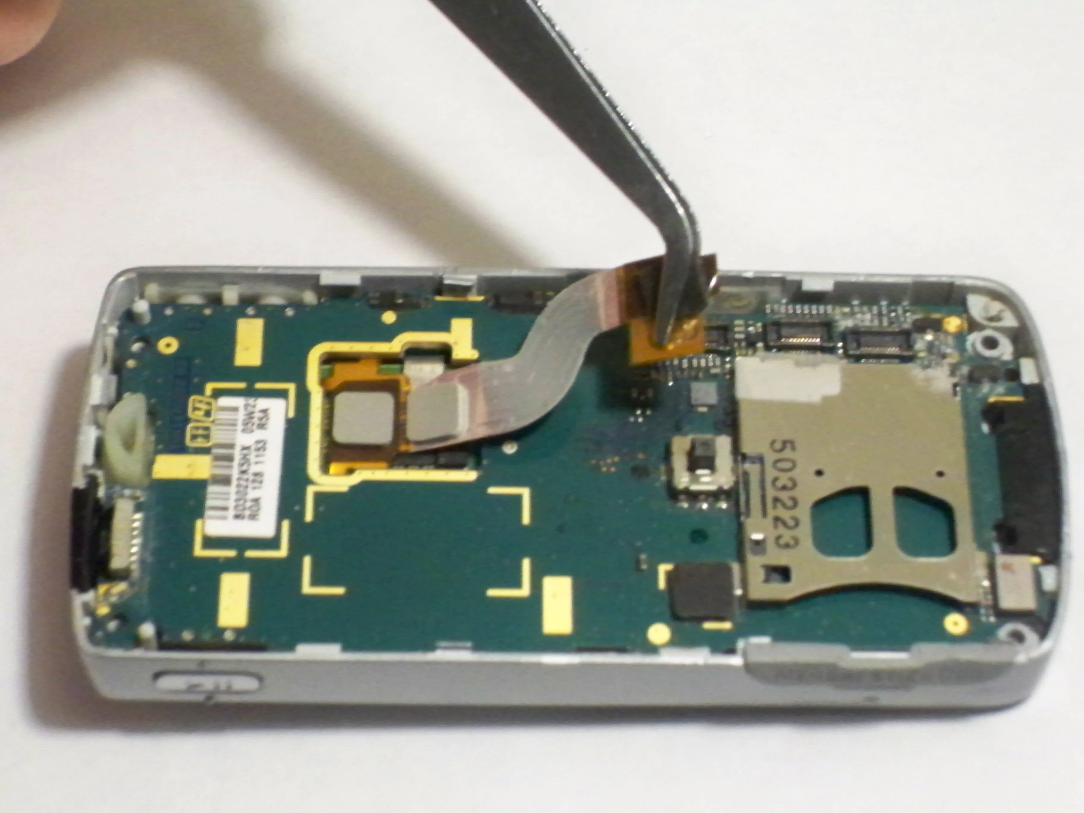 Sony Ericsson K750i Teardown, Sony Ericsson K750i Teardown: шаг 11, изображение 1 из 1