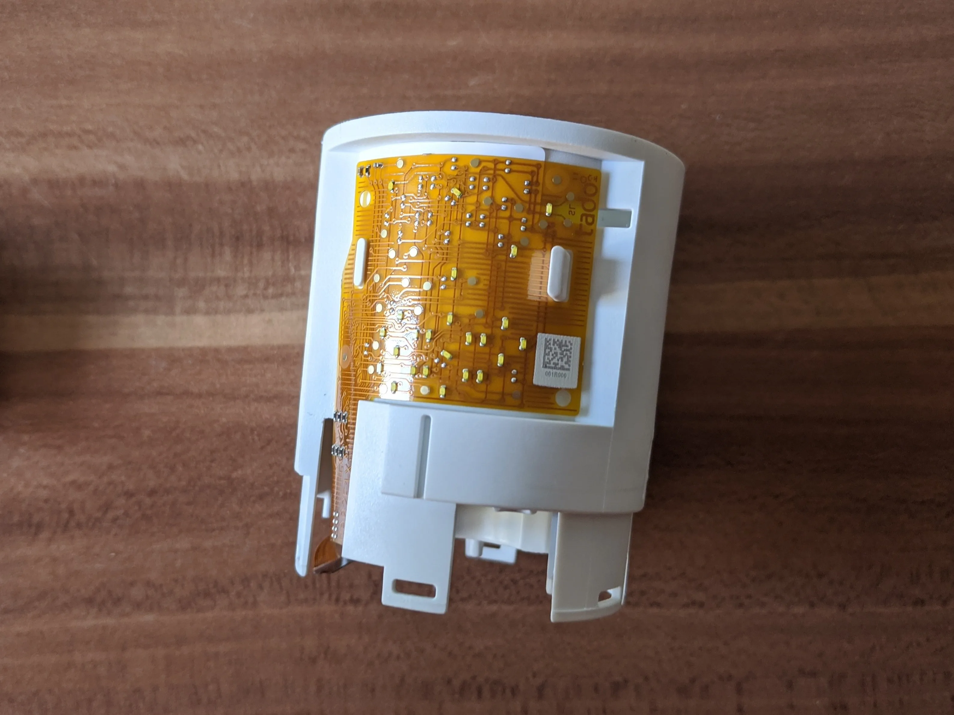 Tado Smart Radiator Thermostat v3 Plus Teardown, The Self-Made Display: шаг 7, изображение 3 из 3