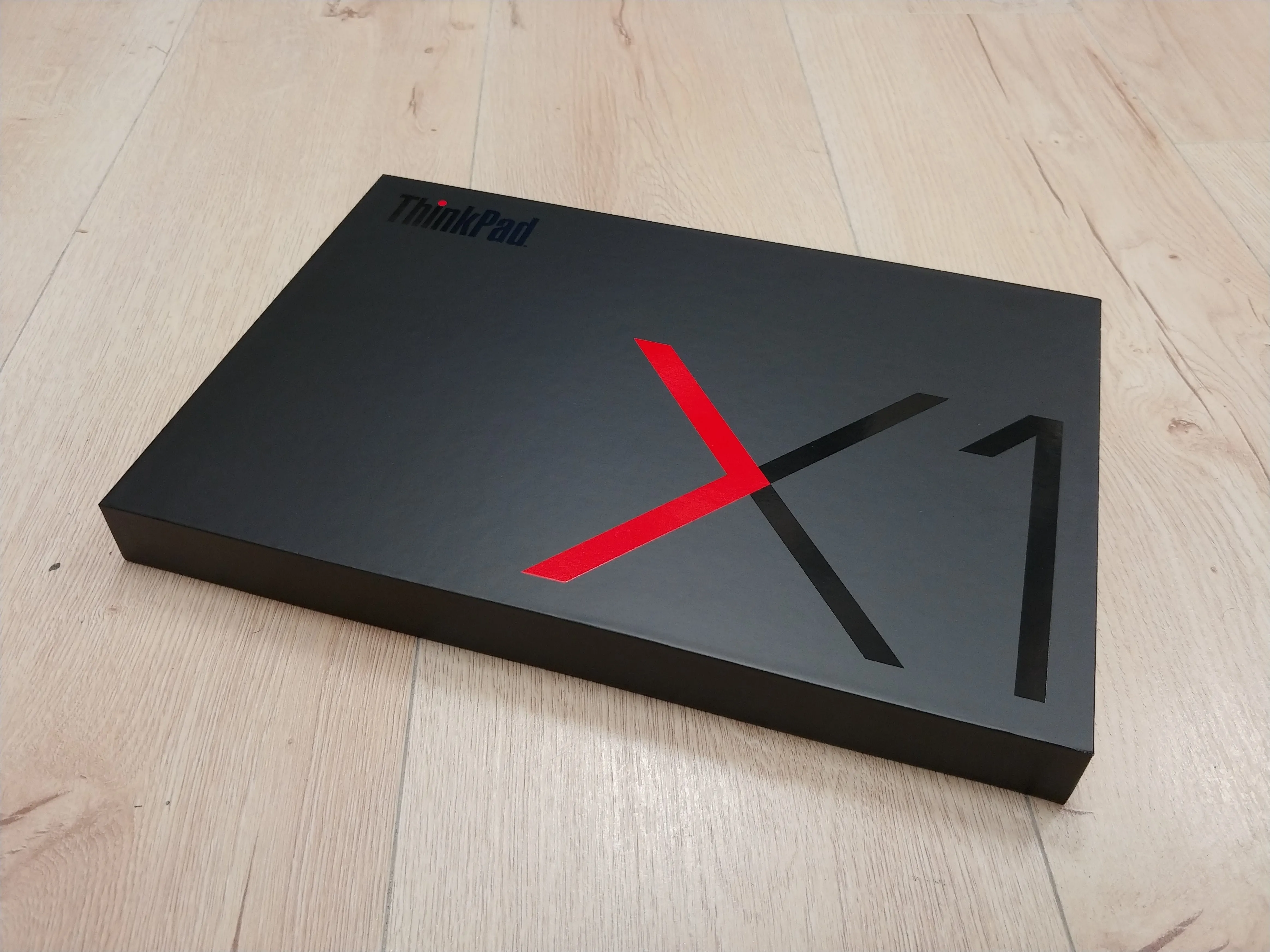 Разборка THINKPAD X1 CARBON (7TH GEN) Unboxing