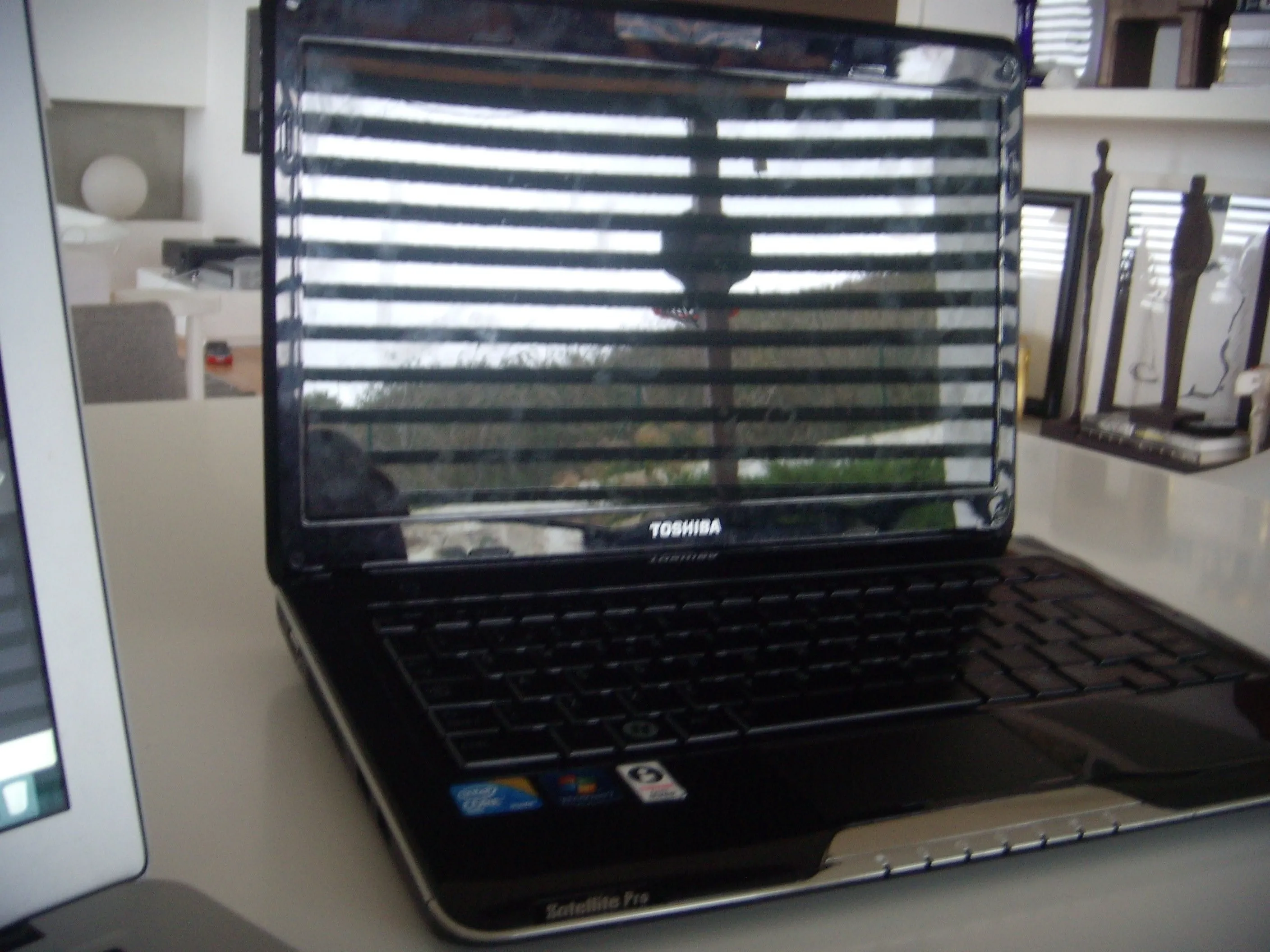 Разборка toshiba satellite pro T130-138